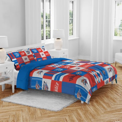 Oklahoma City Thunder Pegasus Patchwork Plaid Three-Piece Full/Queen Bed in a Bag Set