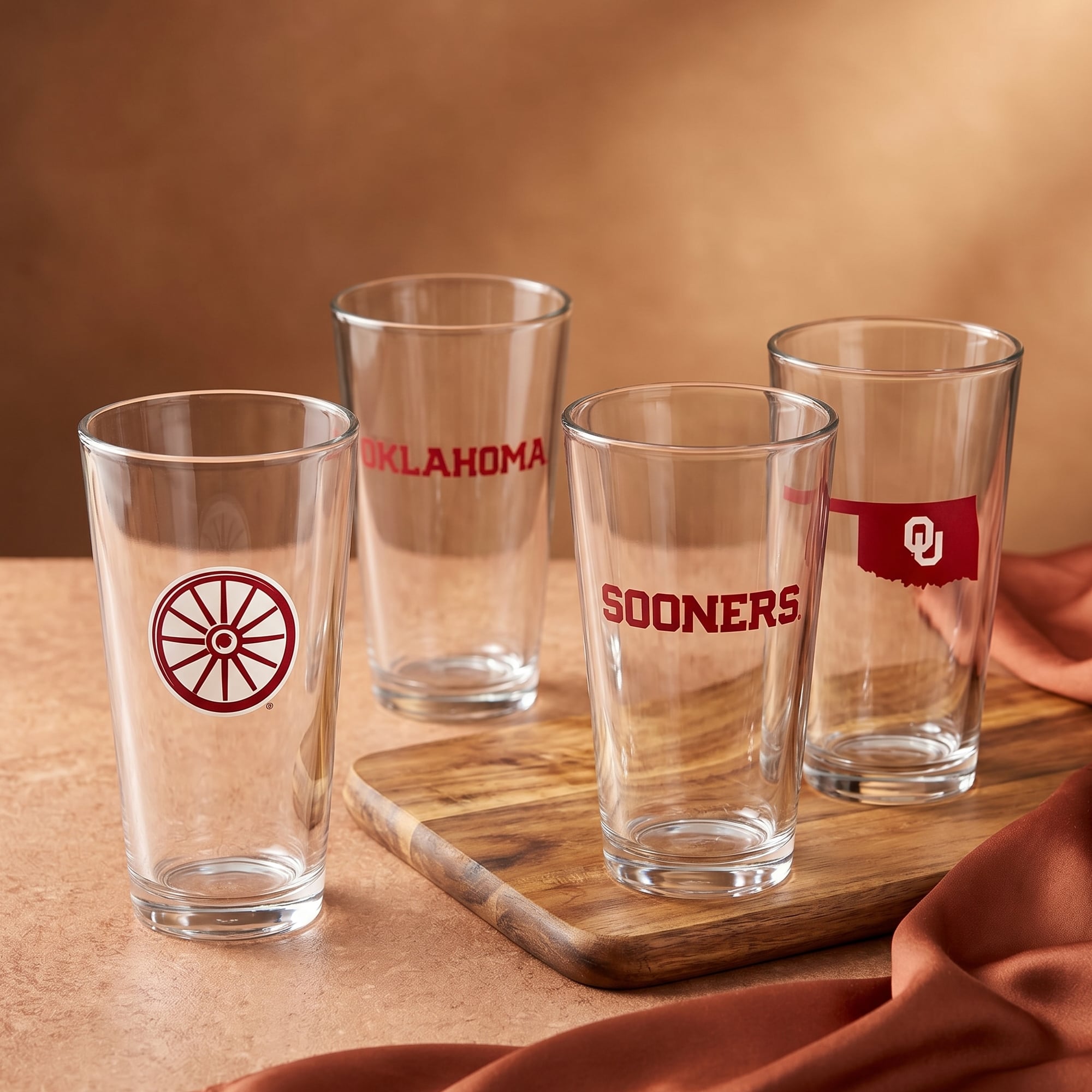 Ensemble de quatre verres à bière de collection Oklahoma Sooners de 473 ml (16 oz).