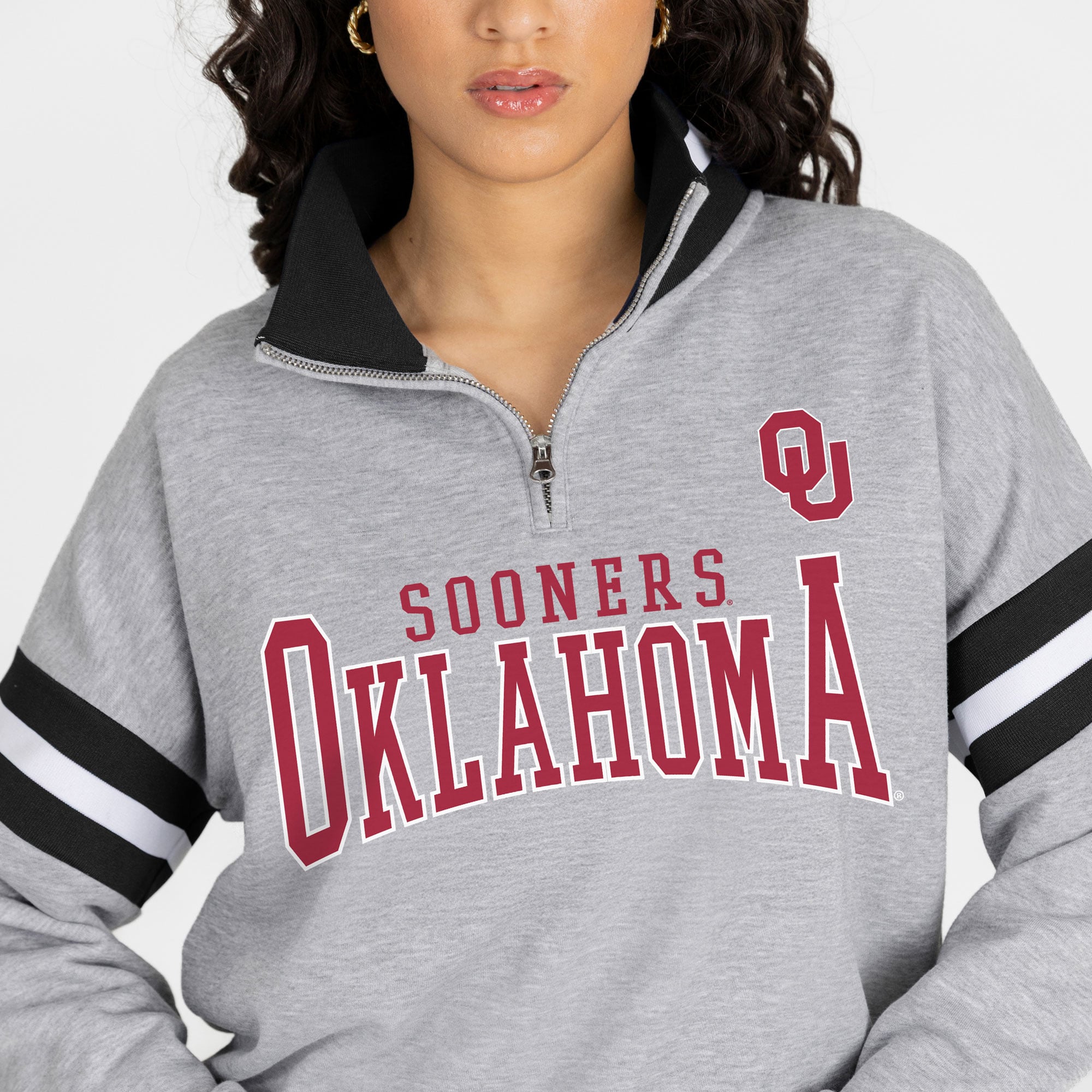 Pull à col zippé gris Oklahoma Sooners Hold the Line pour femme, collection Gameday Couture