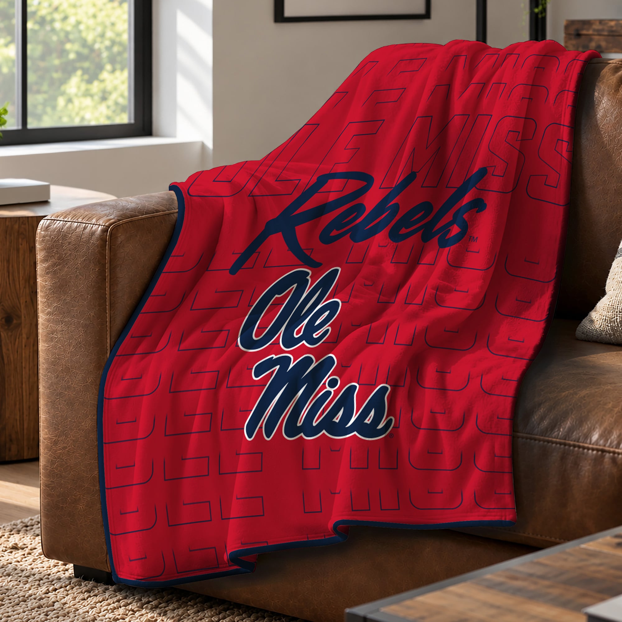 Couverture ultra douce Pegasus Ole Miss Rebels Echo Script Fade 50" x 60"