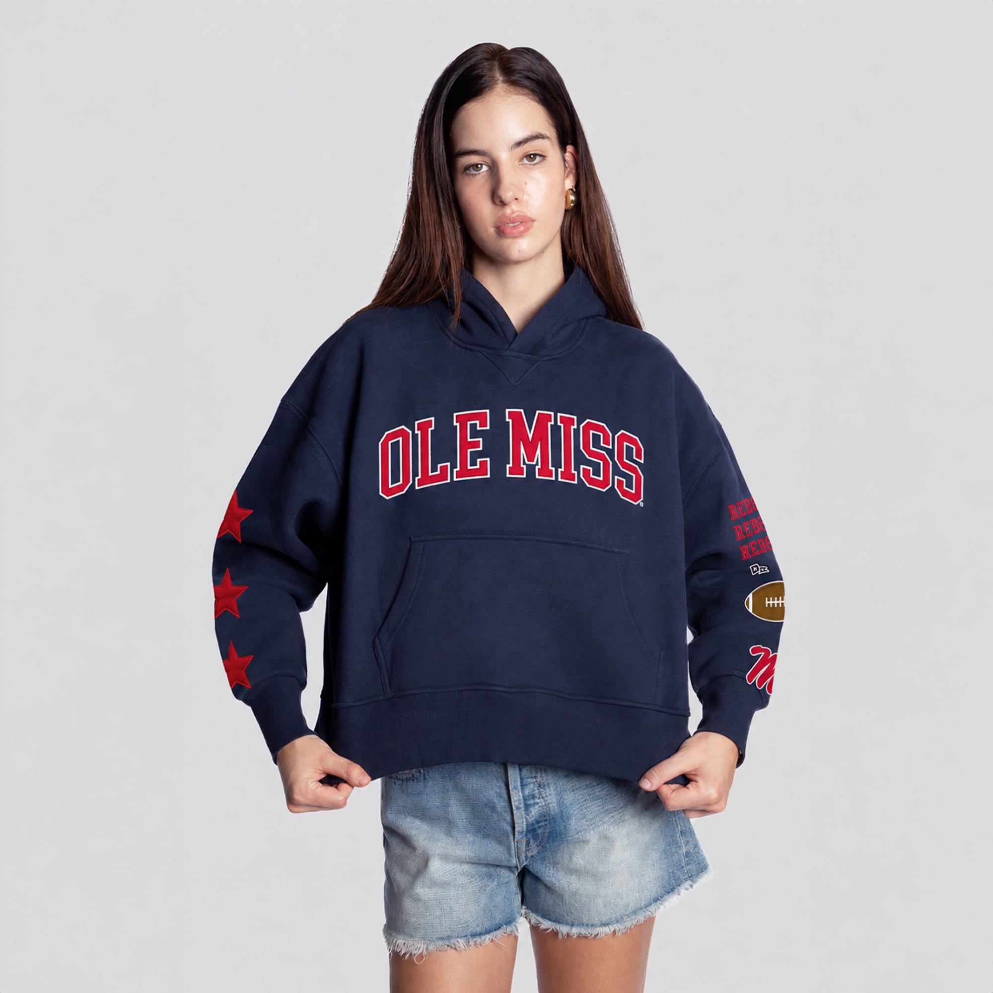Sweat à capuche court Ole Miss Rebels bleu marine pour femme de la marque Hype and Vice