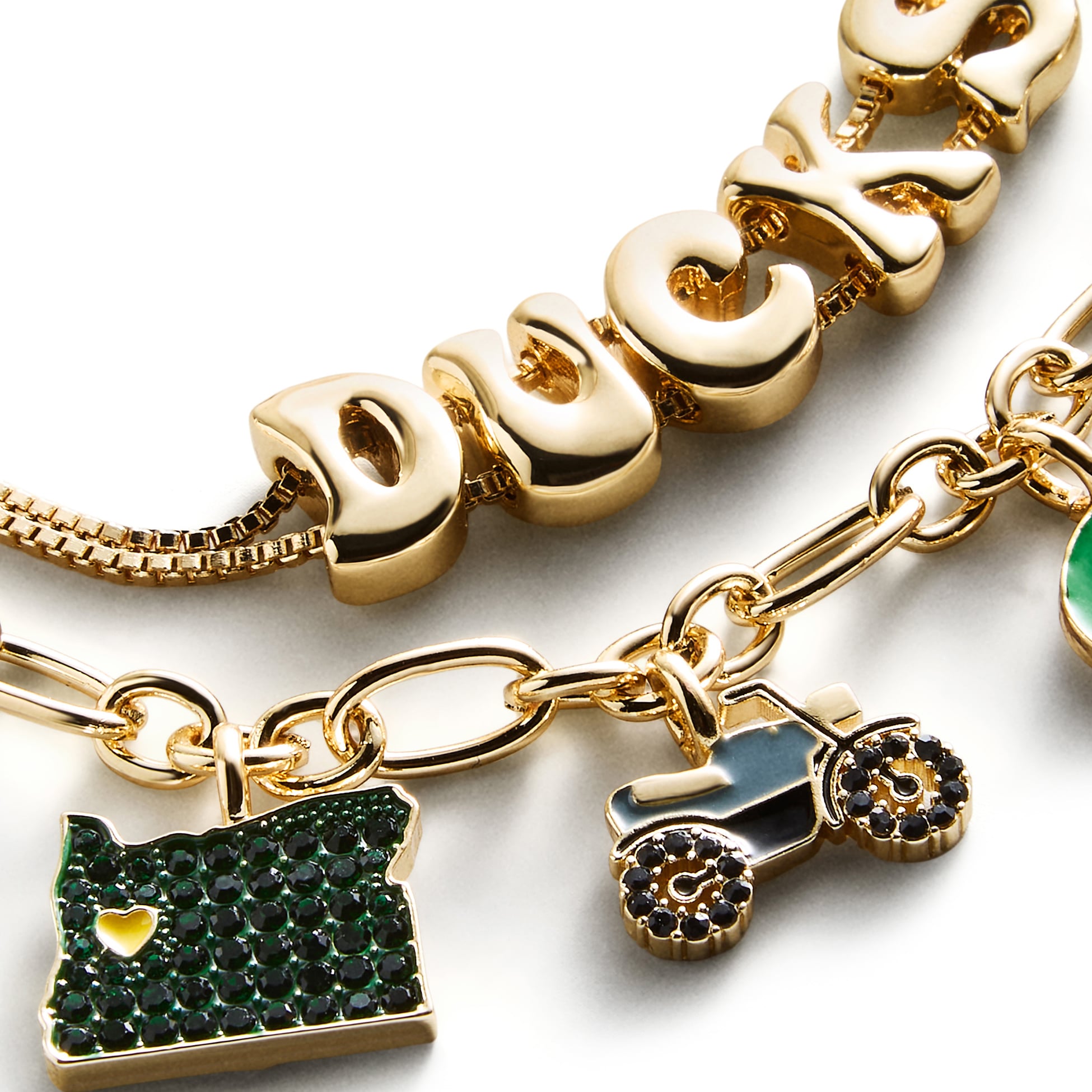 Ensemble de deux bracelets délicats BaubleBar Oregon Ducks avec breloque et slogan
