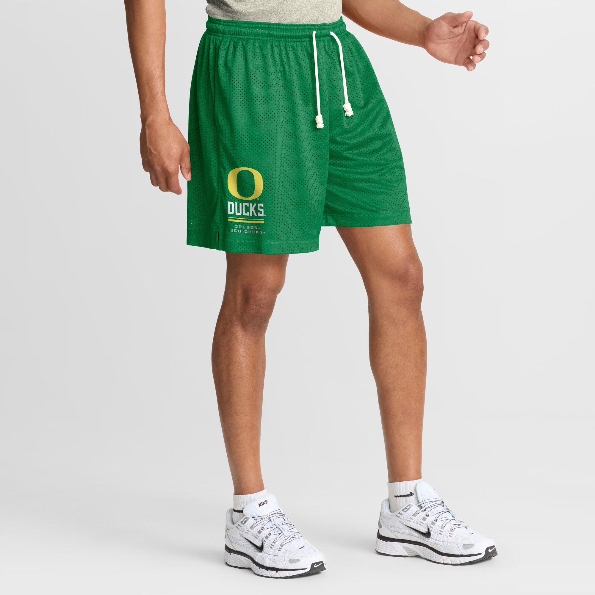 Short réversible Dri-FIT Nike vert/anthracite Oregon Ducks 2026 Sideline Standard Issue pour homme