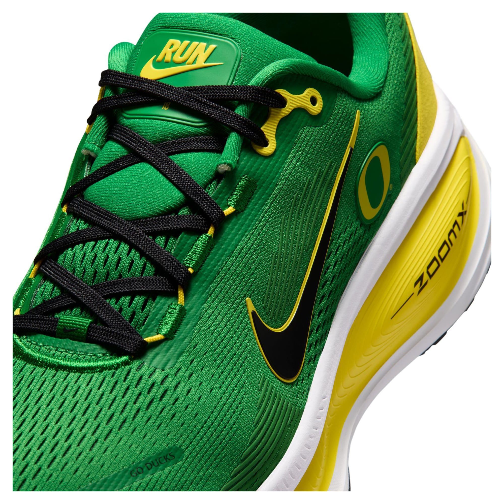 Men's Nike Oregon Ducks Vomero 18 Running Shoes