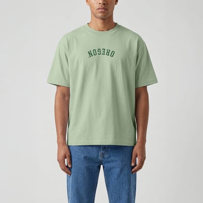 Oregon Ducks Uscape Apparel Upside Down Embroidered Vintage Heavyweight T-Shirt - Green