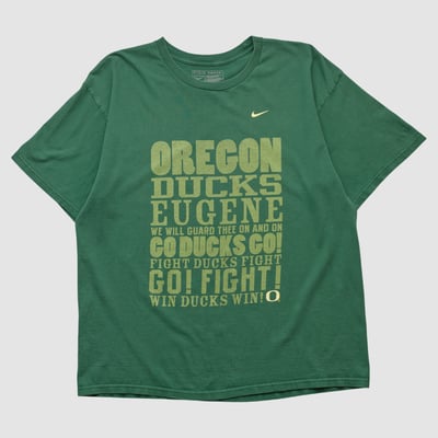 Oregon Ducks Nike 2010s T-shirt - Green - L by Fanatics Real Vintage