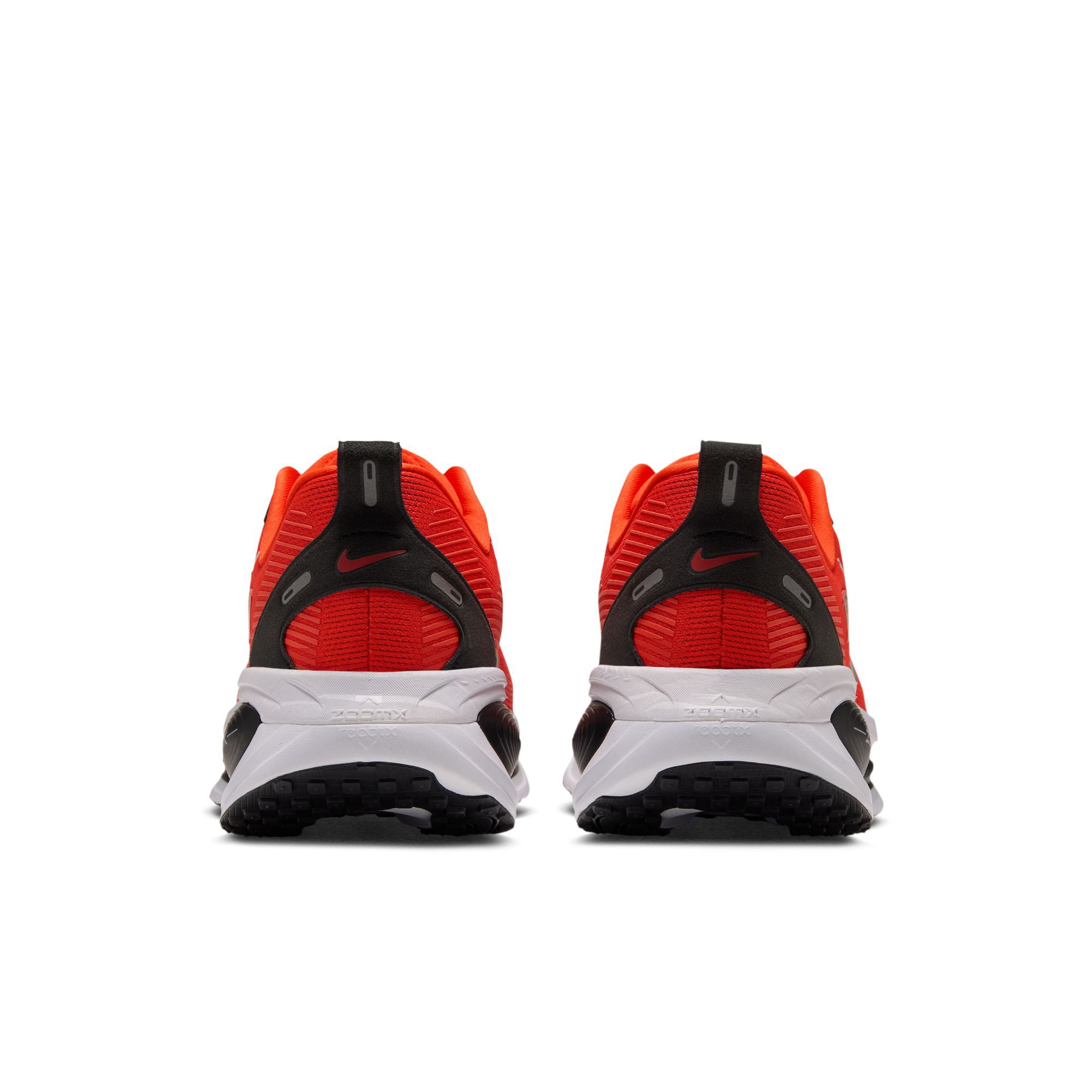 Men's Nike Orange Oregon State Beavers Vomero 18 Running Shoes