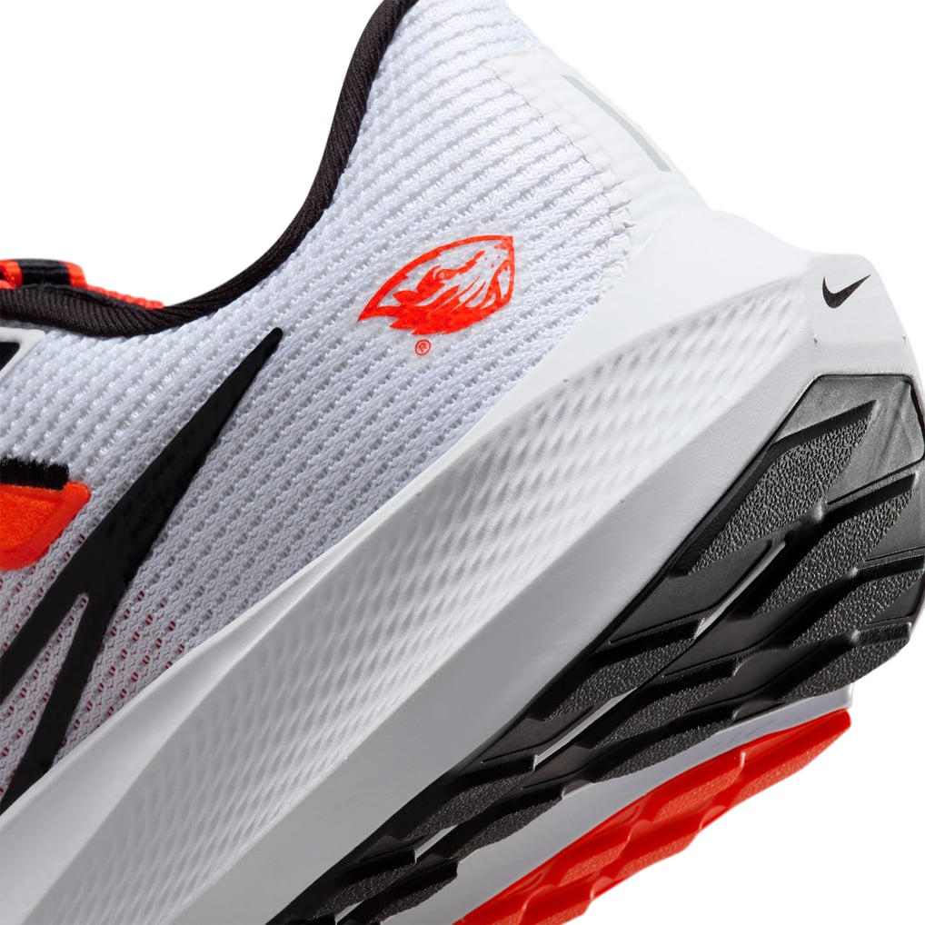 Unisex Nike White Oregon State Beavers Zoom Pegasus 40  display picture 3