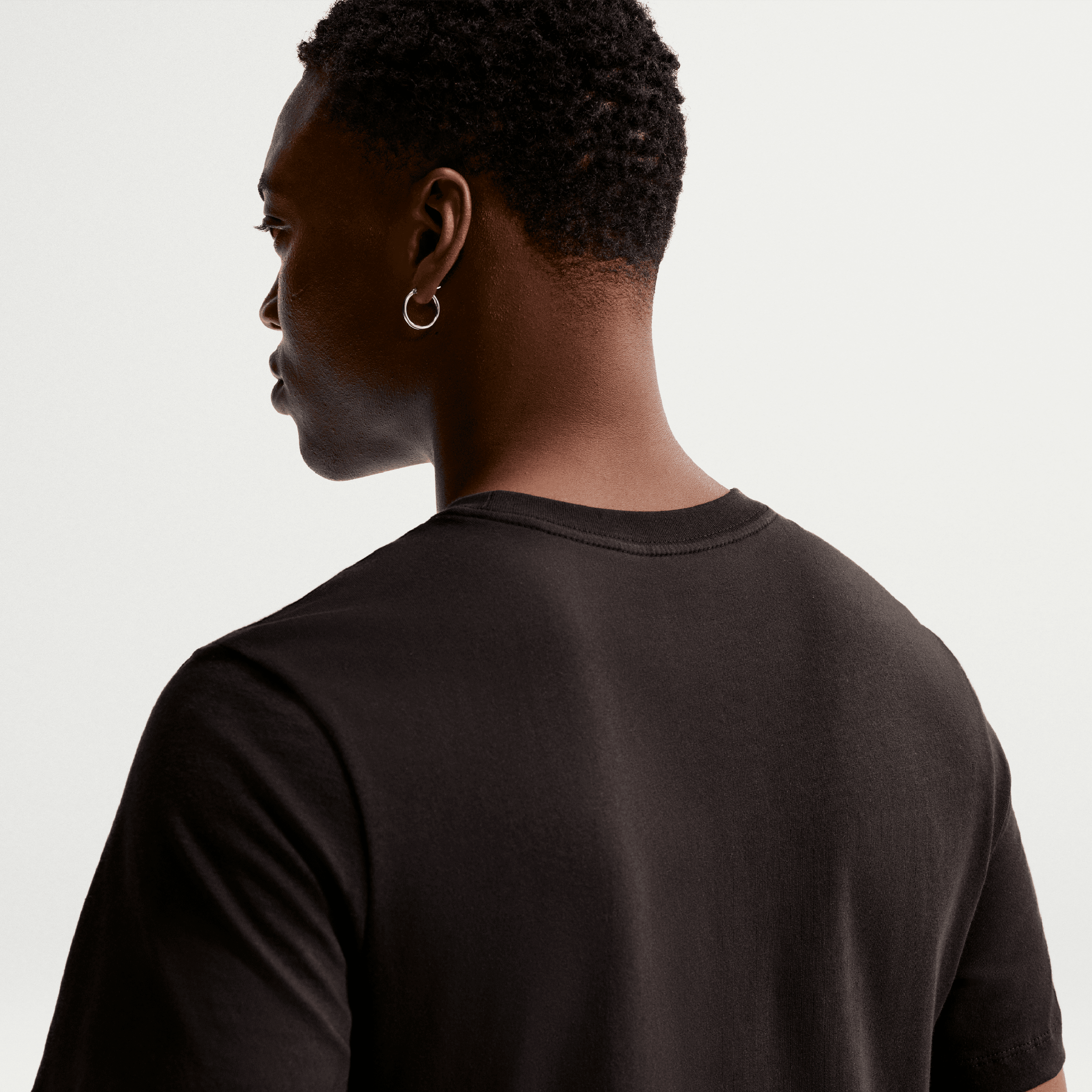 T-shirt Nike noir pour homme avec écusson du Paris Saint-Germain