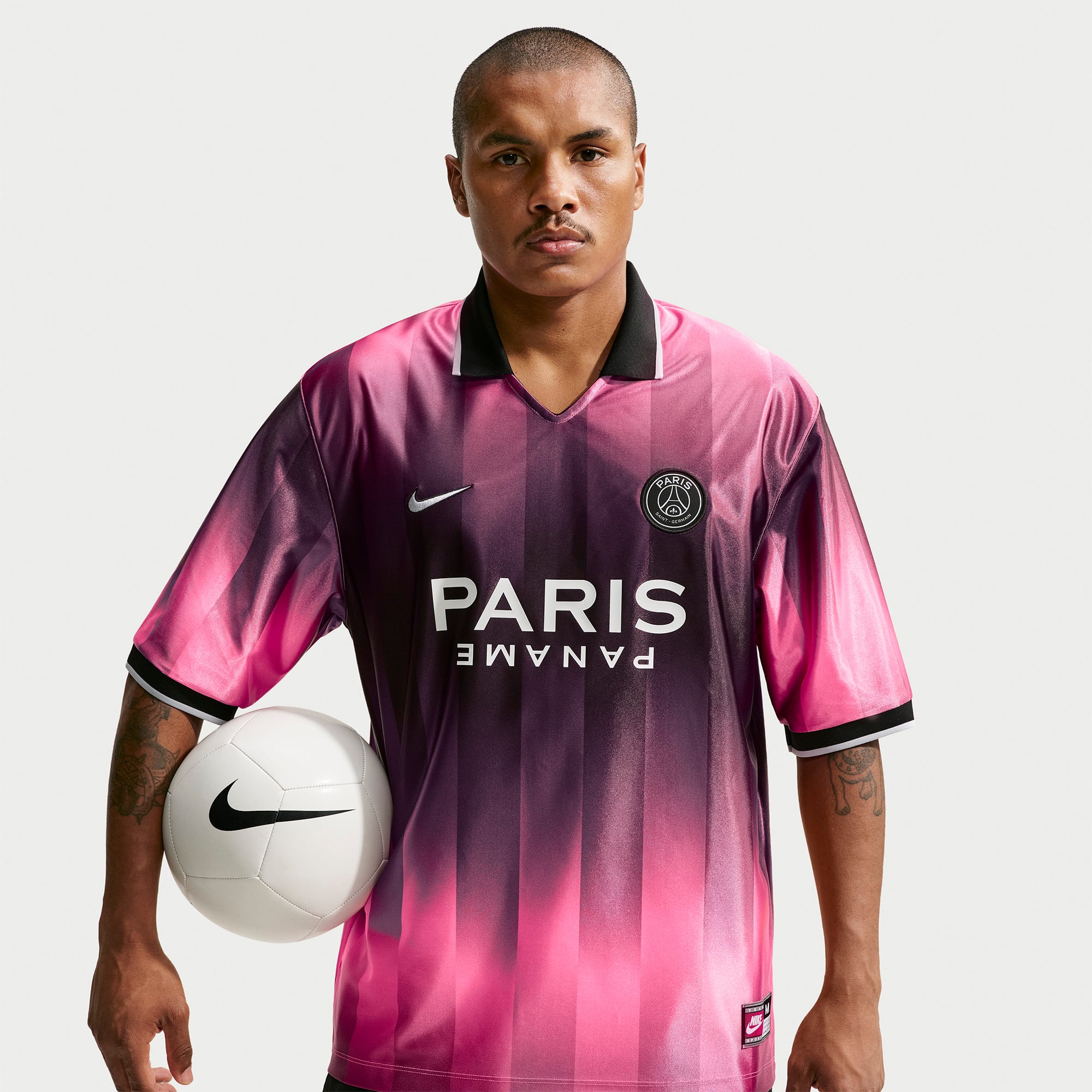 Maillot Nike rose Paris Saint-Germain Dri-FIT Energy Lifestyle pour homme
