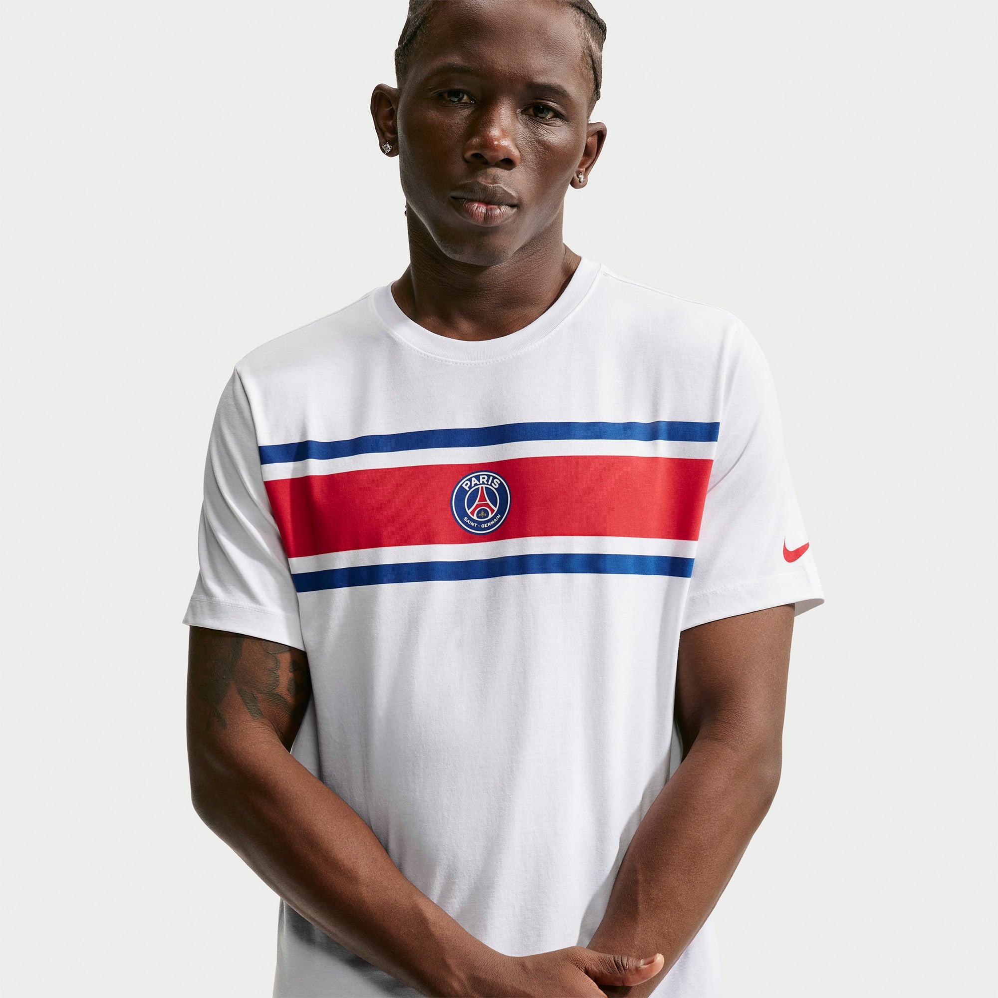 T-shirt Nike blanc pour homme avec écusson du Paris Saint-Germain