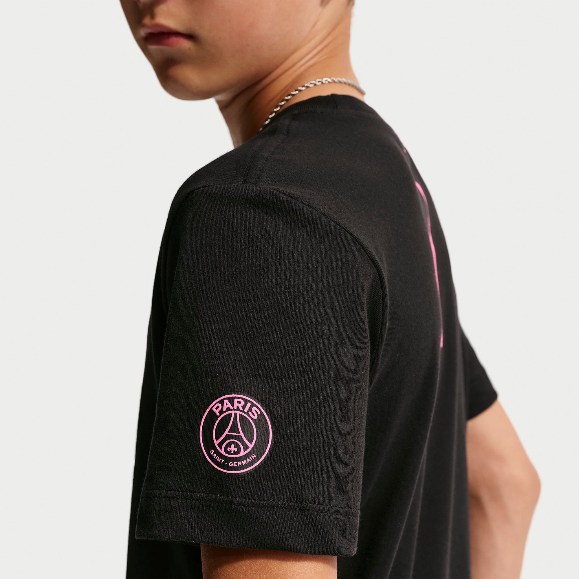 T-shirt Nike noir pour jeunes du Paris Saint-Germain
