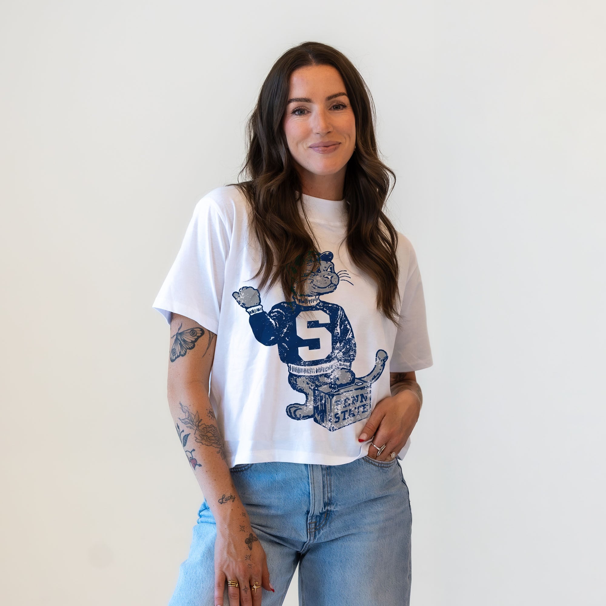 T-shirt blanc Penn State Nittany Lions Vault Mascot pour femmes, idéal les journées de match