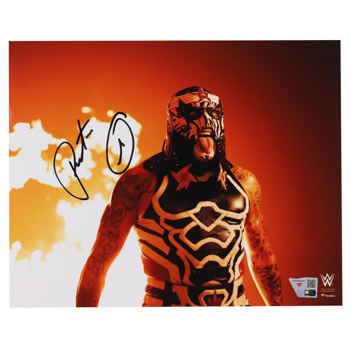Penta Merchandise, Penta T-Shirts, Apparel | euroshop.wwe.com