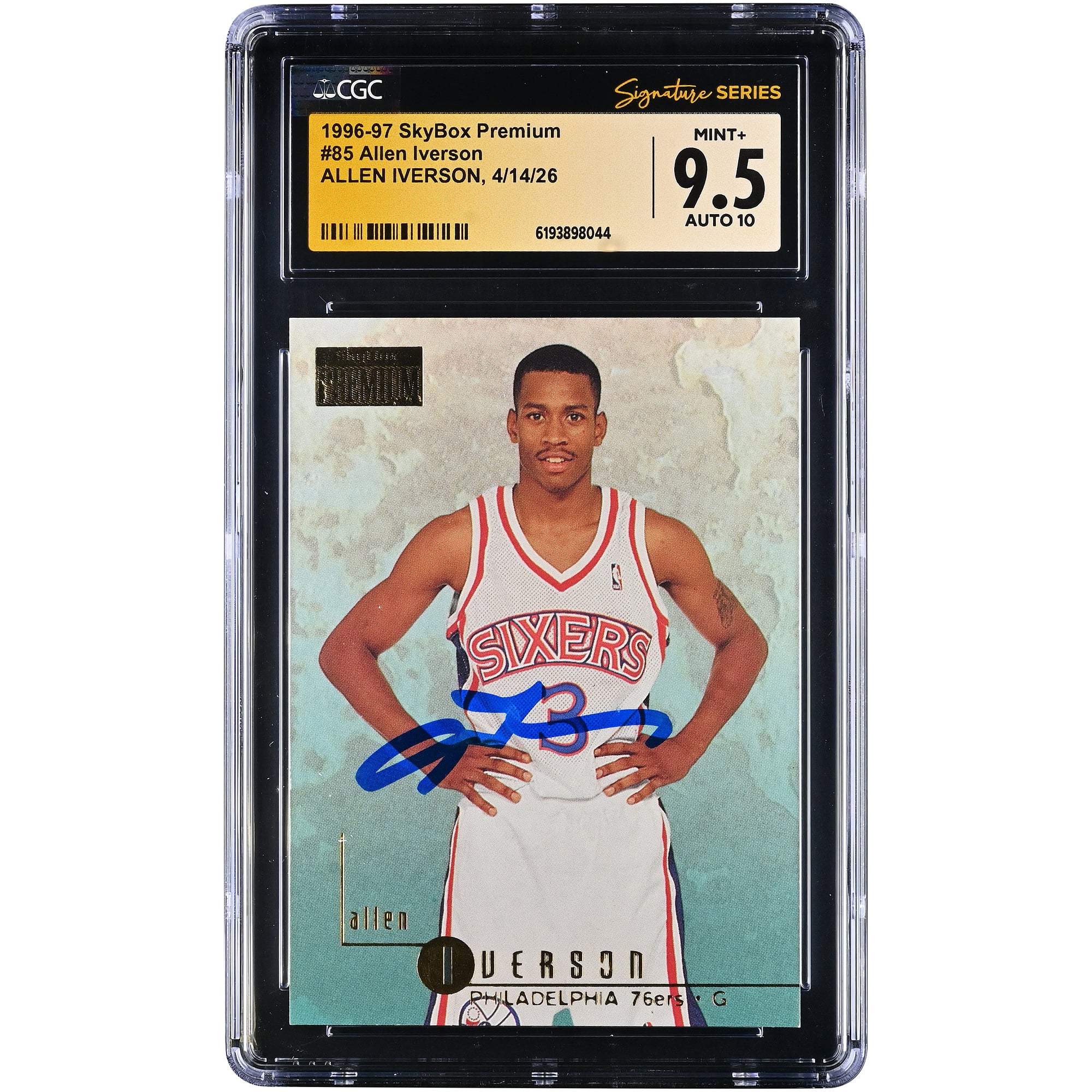 Carte de recrue d'Allen Iverson, Philadelphia 76ers, autographiée, SkyBox Premium 1996-97, n° 85, authentifiée par Fanatics Witnessed (CGC), note 9,5/10.