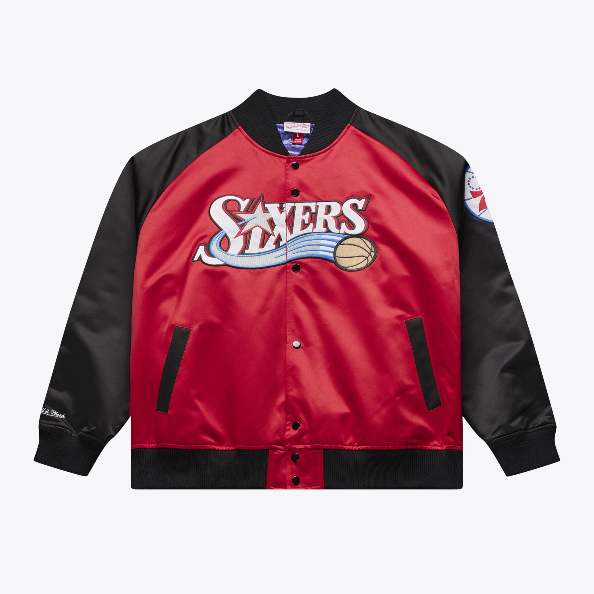 Veste légère en satin à boutons-pression Mitchell & Ness Allen Iverson rouge Philadelphia 76ers pour homme