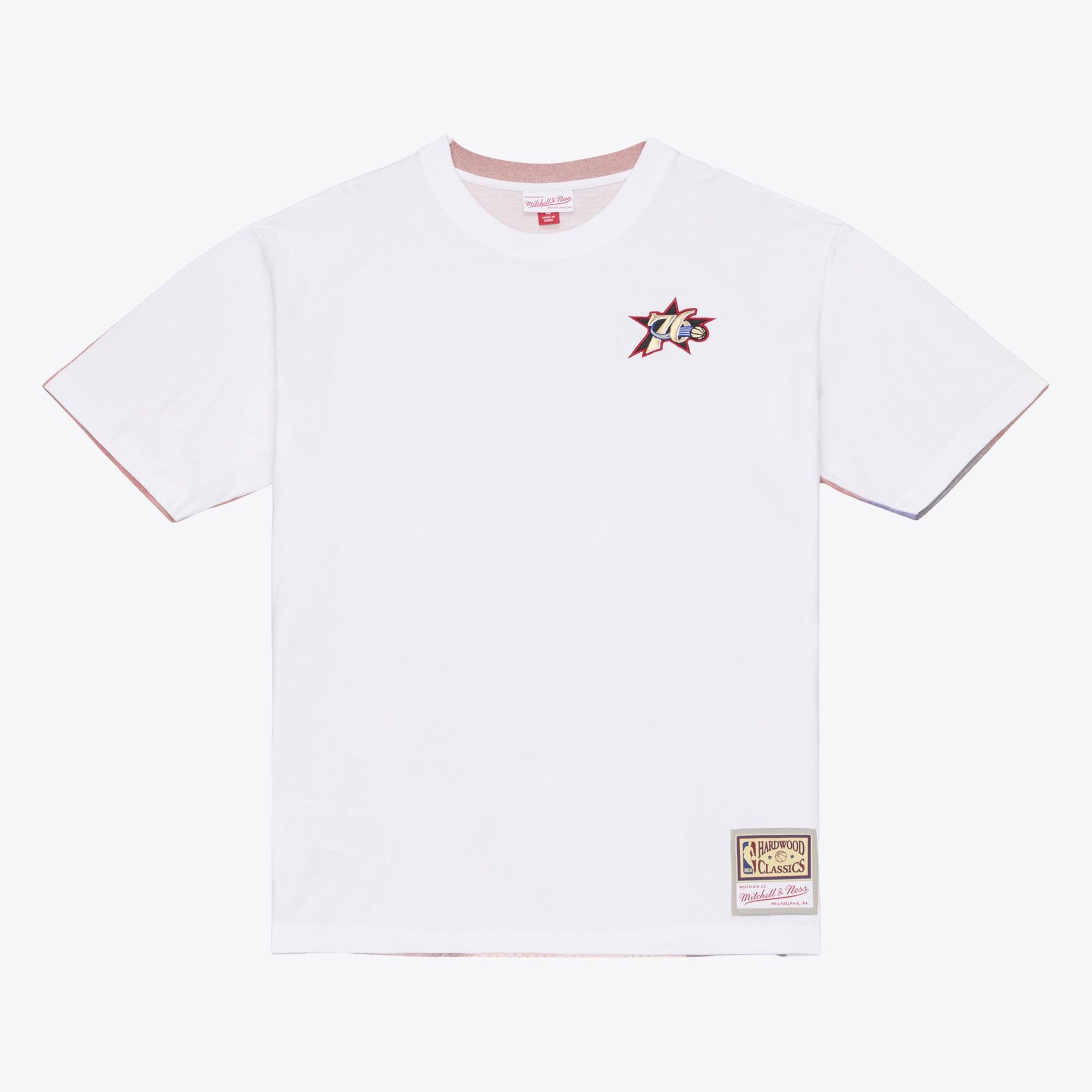 T-shirt Mitchell & Ness Allen Iverson blanc Philadelphia 76ers Hardwood Classics pour homme, imprimé par sublimation
