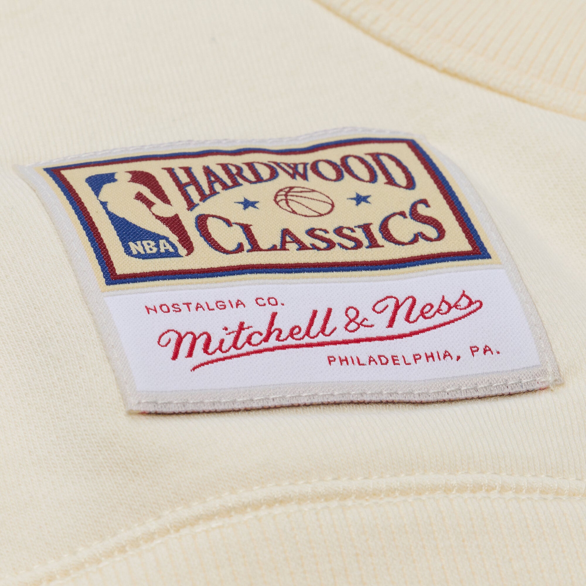 Men's Mitchell & Ness Cream Philadelphia 76ers Walk-Off Fleece Hoodie