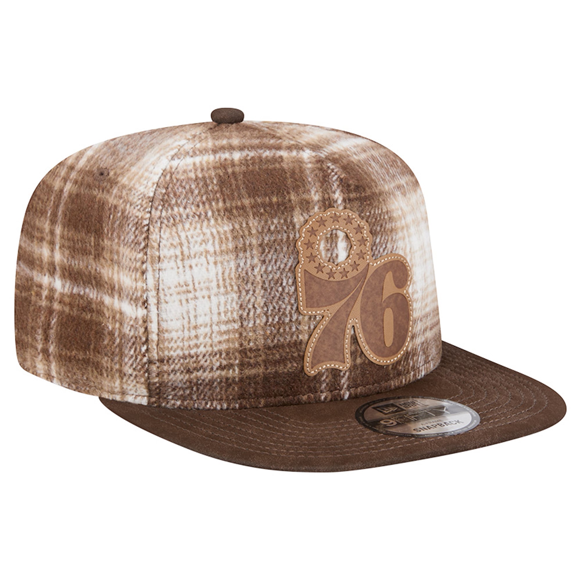 Casquette New Era marron à carreaux Philadelphia 76ers pour homme, modèle 9FIFTY à monture A ajustable.