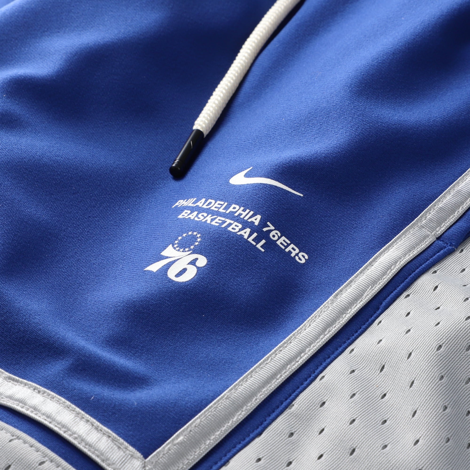 Short de match Nike Royal Philadelphia 76ers 2026 Standard Issue pour homme
