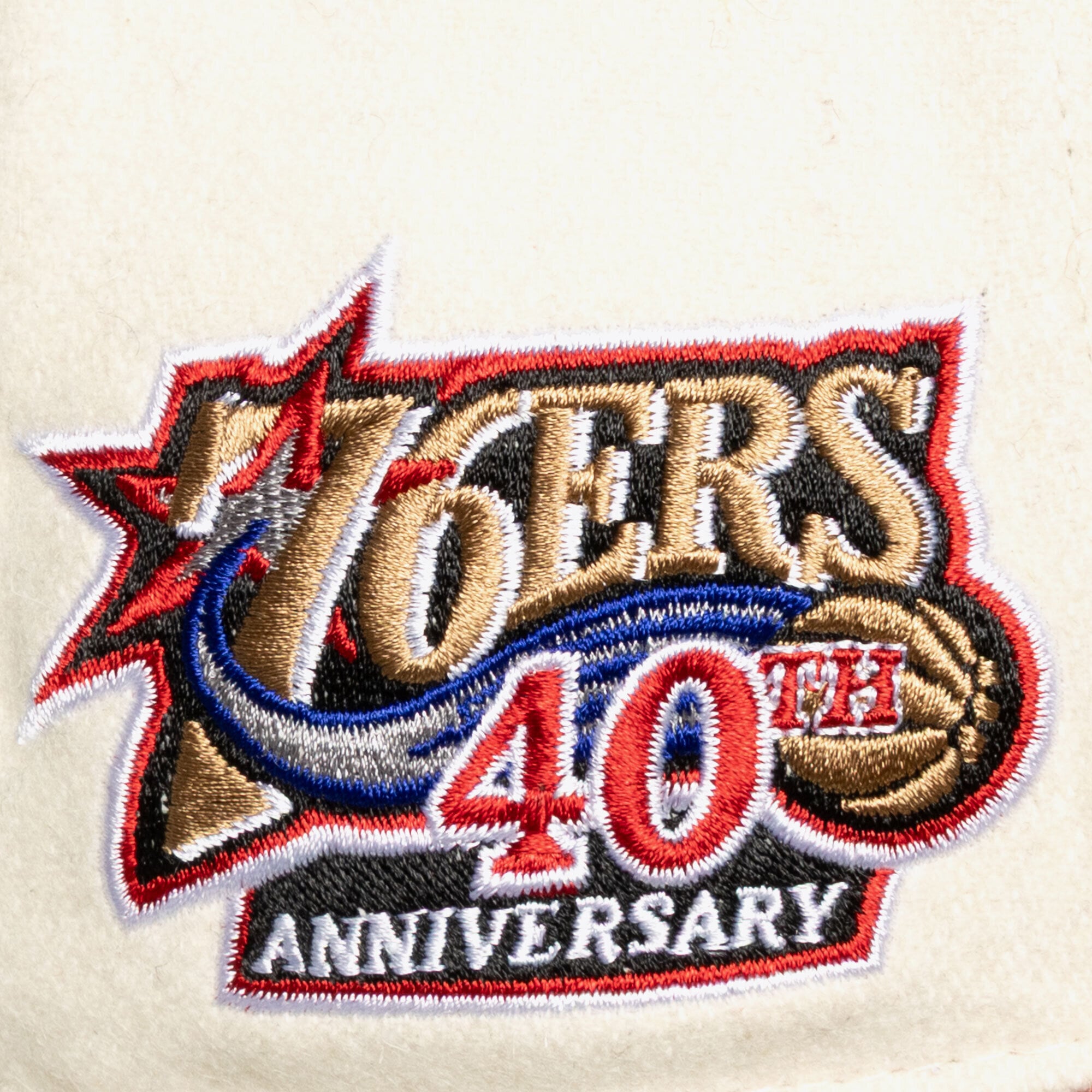 Unisex Mitchell & Ness Cream Philadelphia 76ers Cream Team Pro Adjustable Hat