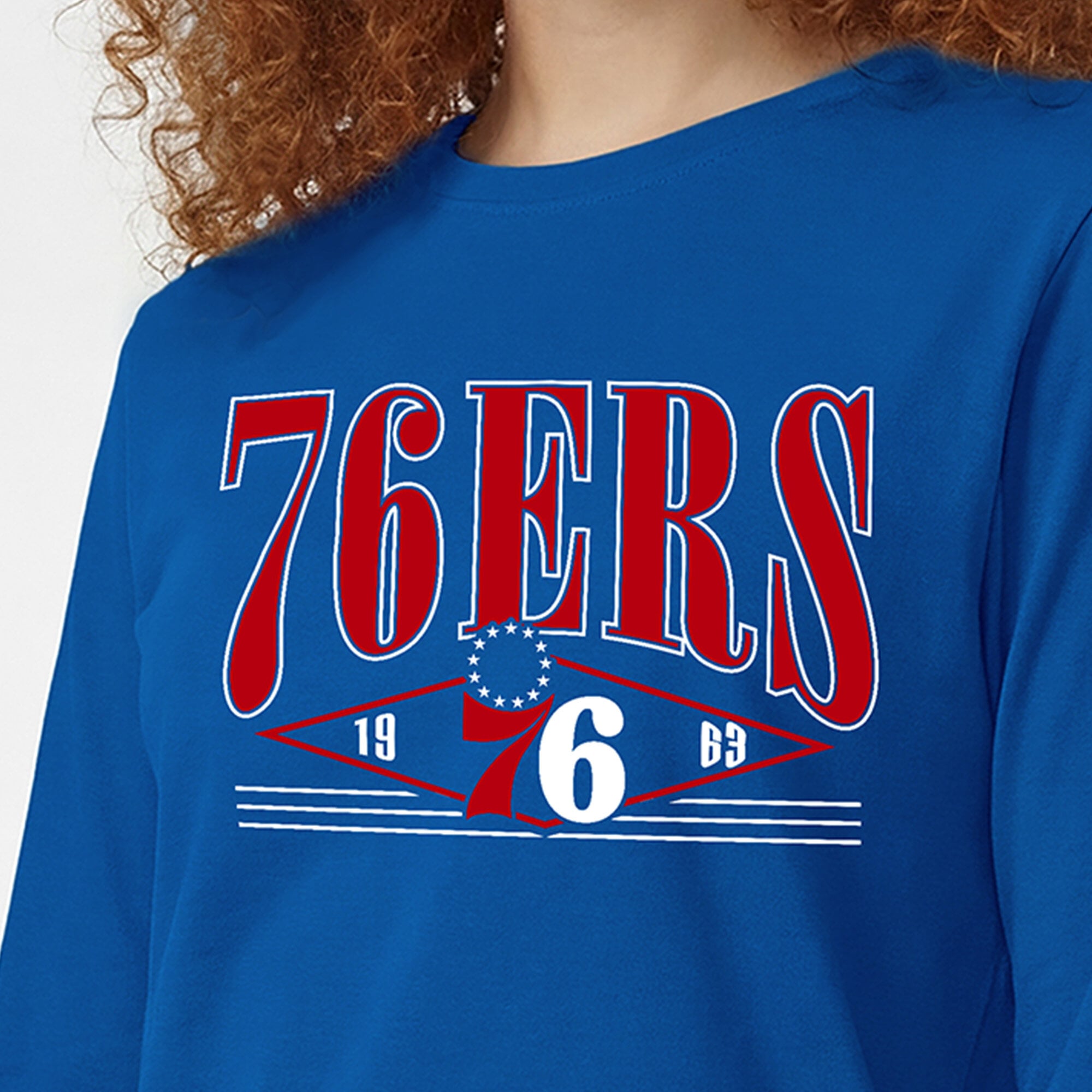 T-shirt à manches longues Champion Royal Philadelphia 76ers pour femmes