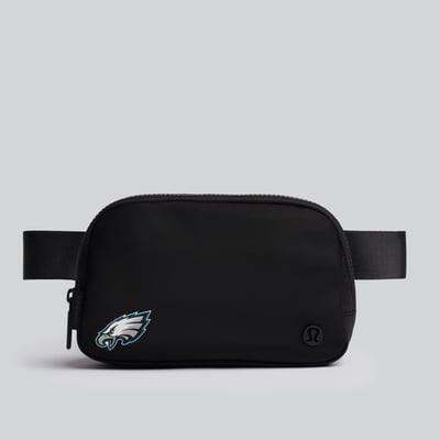 Philadelphia Eagles lululemon Everywhere Belt Bag - Black