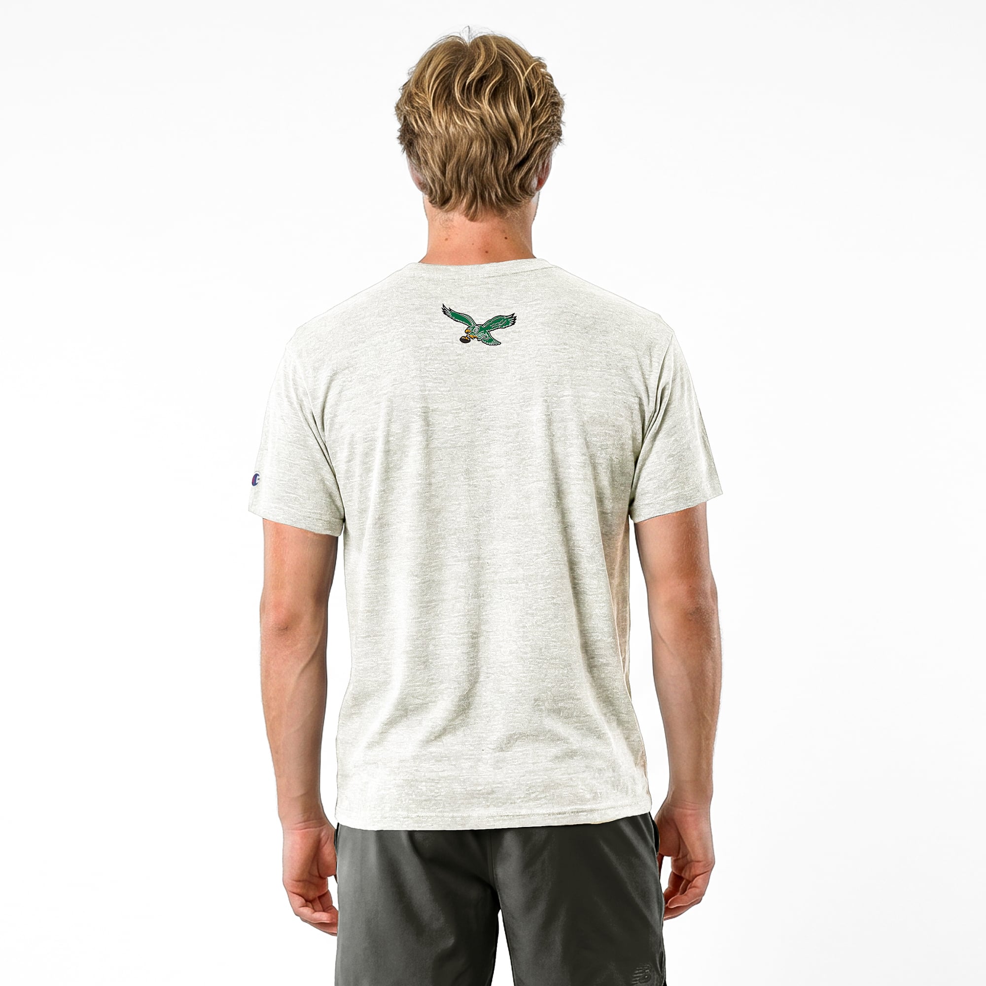 T-shirt homme Disney x Champion crème Philadelphia Eagles Docteur Doom en mélange de trois matières