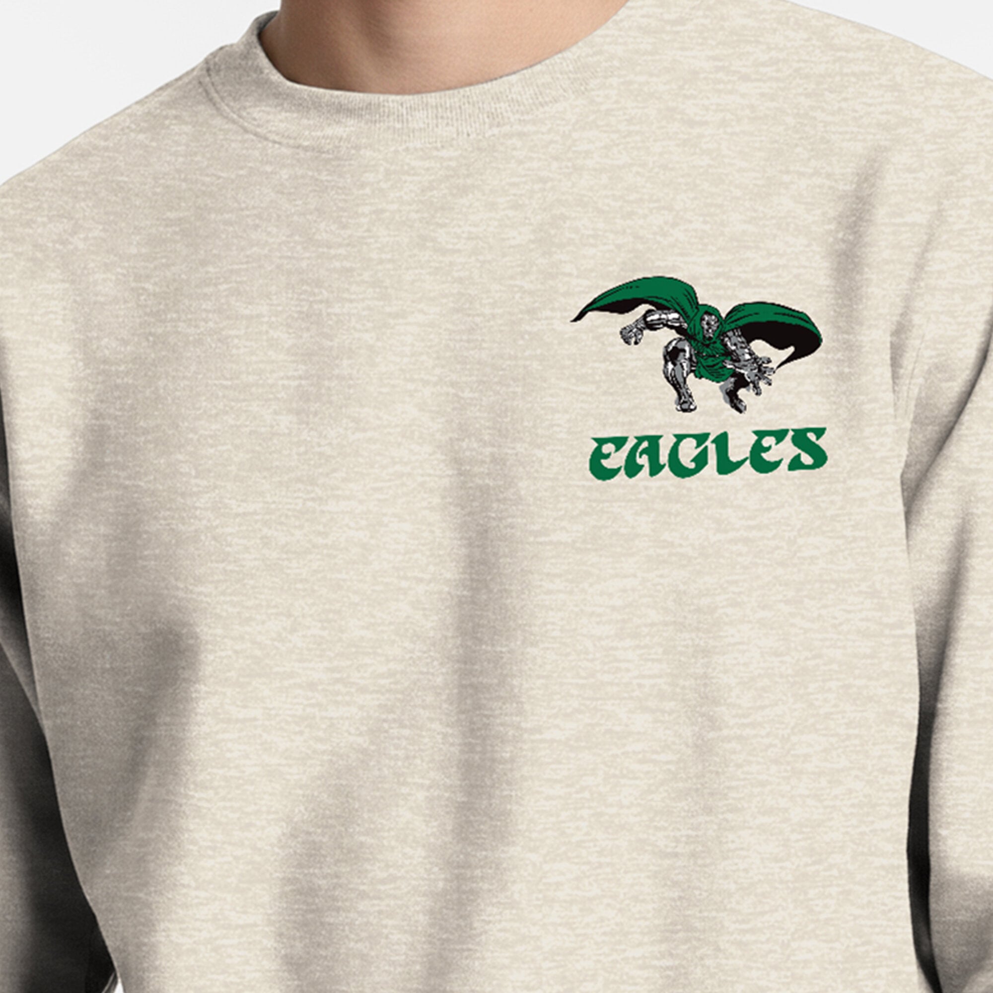 Sweat-shirt à col rond Disney x Champion pour homme, couleur avoine, Philadelphia Eagles, Powerblend, poitrine gauche, dos.