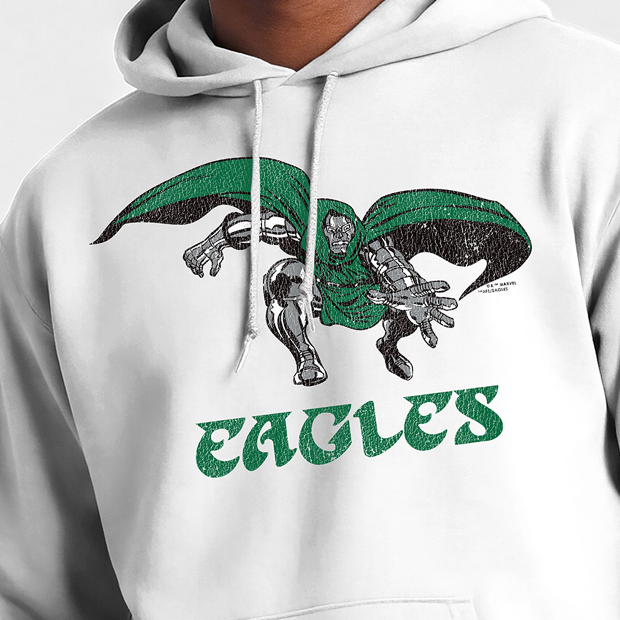Sweat-shirt à capuche intégral blanc Disney x Champion Philadelphia Eagles pour homme