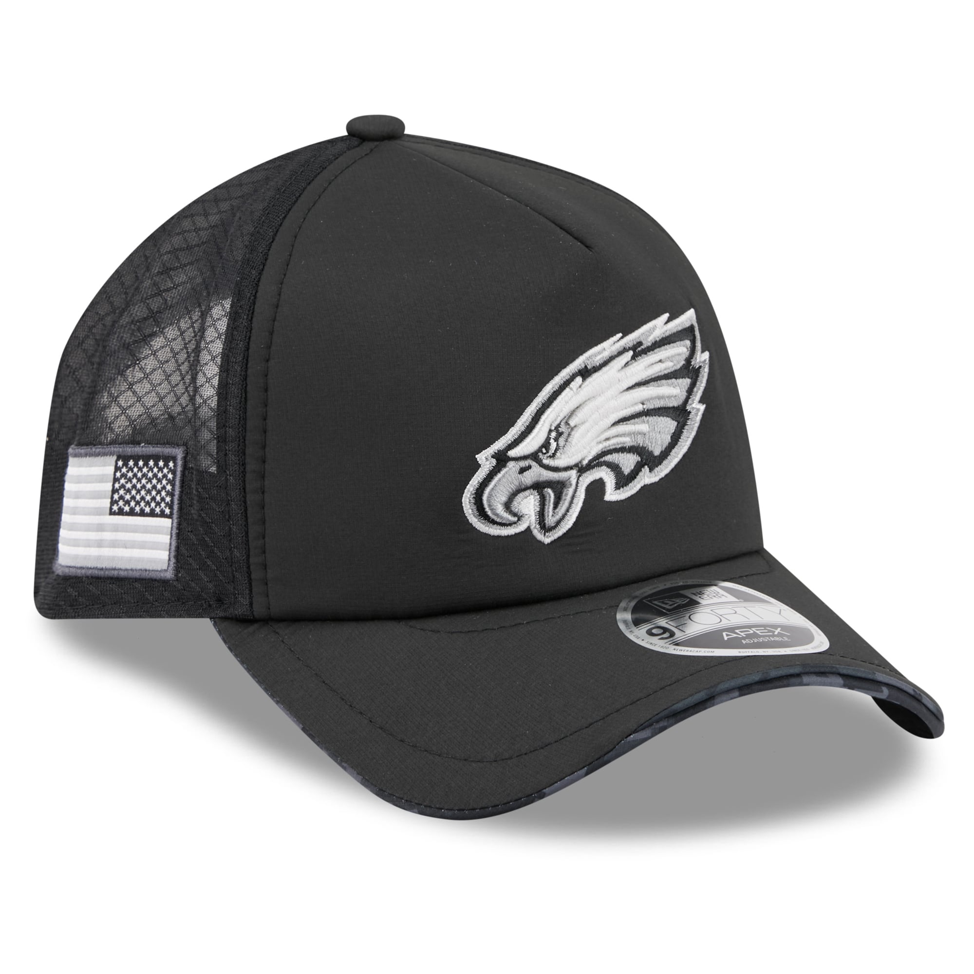 Casquette trucker ajustable New Era Apex 9FORTY noire Philadelphia Eagles 2026 Salute To Service pour homme