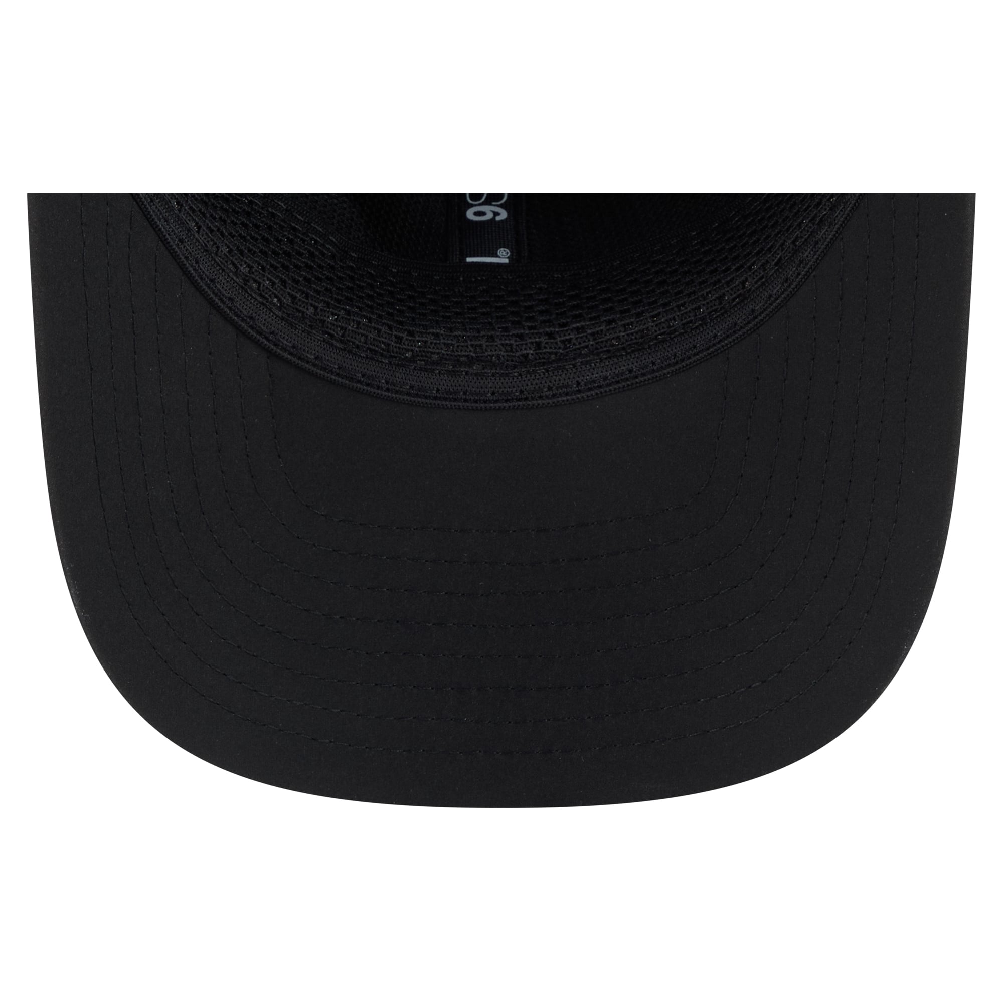 Men's New Era Black Philadelphia Eagles 2026 Sideline Throwback 9SEVENTY Adjustable Hat