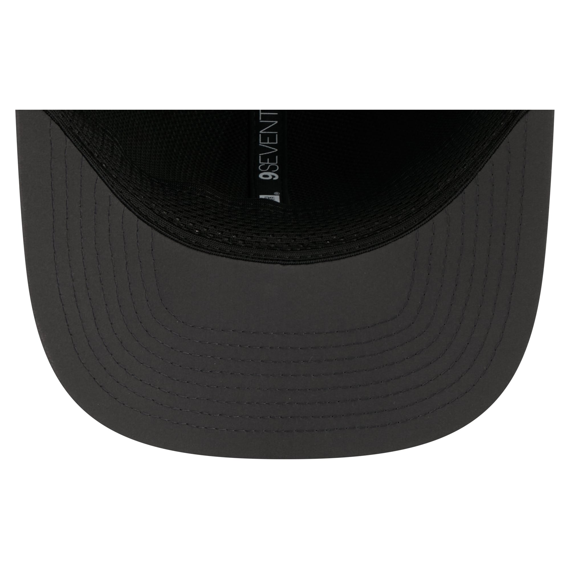 Casquette ajustable New Era anthracite Philadelphia Eagles 2026 Sideline pour temps froid 9SEVENTY
