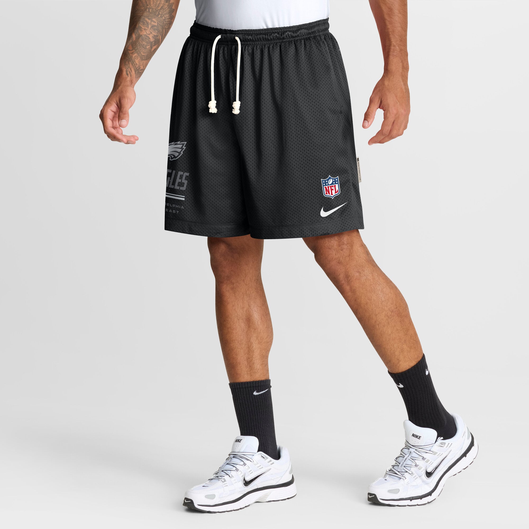 Short réversible Nike Dri-FIT Sideline Standard Issue noir/platine pour homme