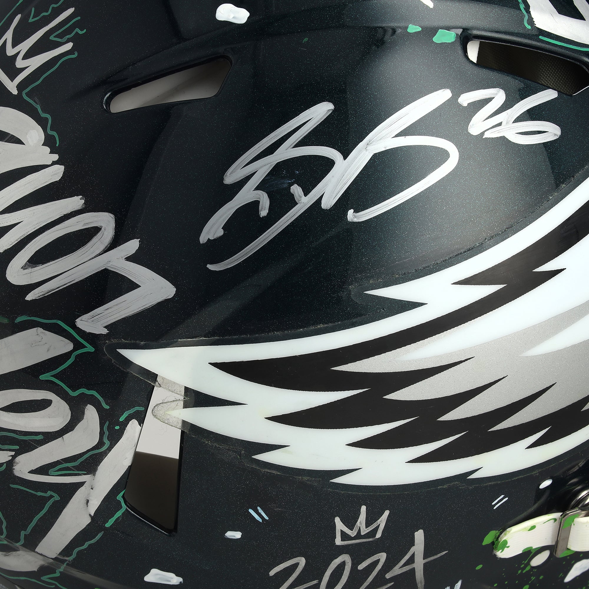 Casque Speed ​​Authentic autographié par Saquon Barkley (Philadelphia Eagles) - Illustration de King Saladeen - Édition limitée n° 1/1 - BB14001606