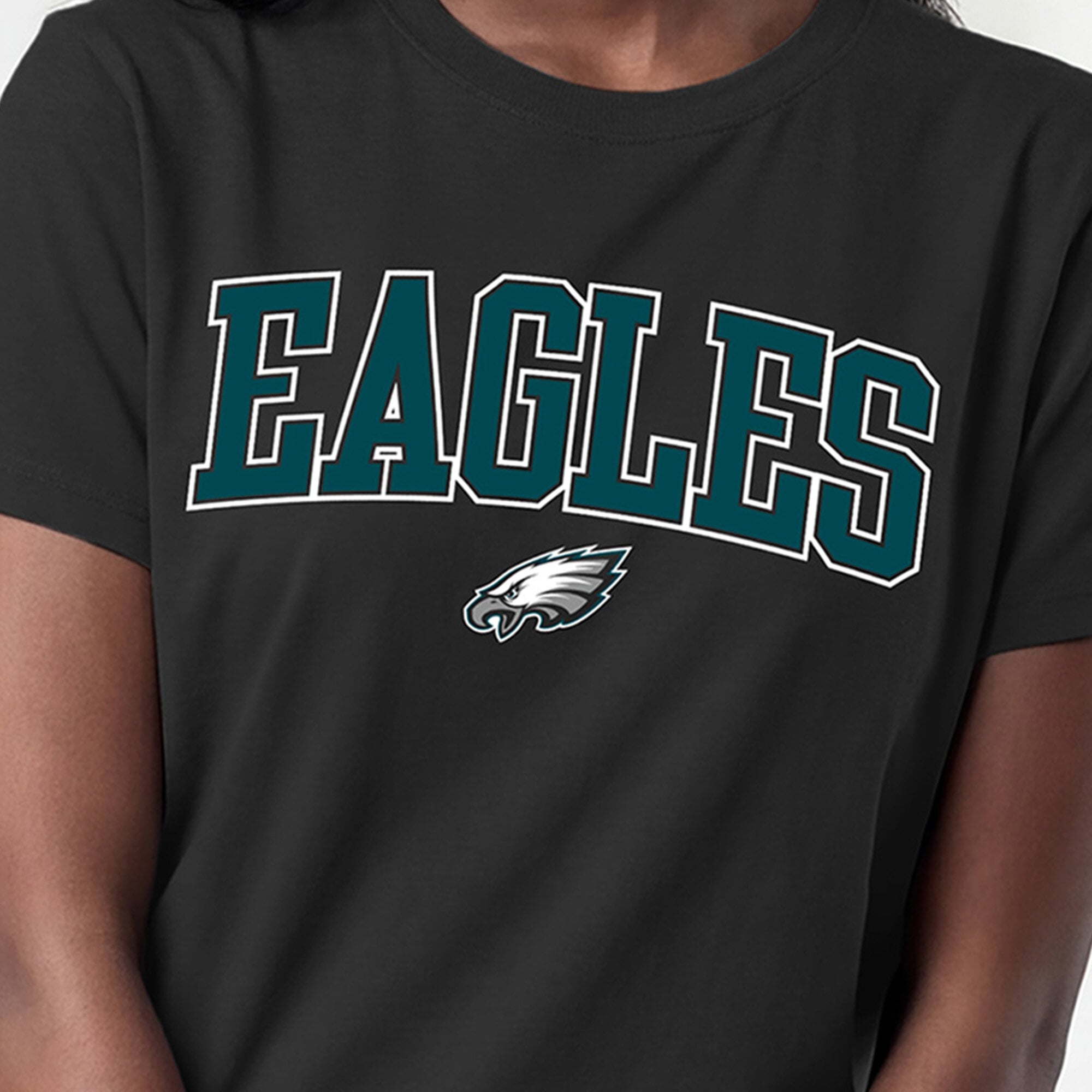 T-shirt noir Champion Philadelphia Eagles avec logo arqué pour femmes