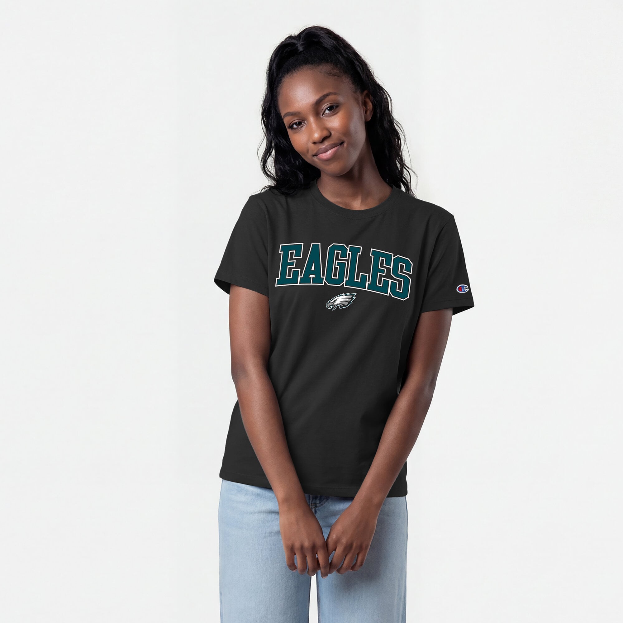 T-shirt noir Champion Philadelphia Eagles avec logo arqué pour femmes