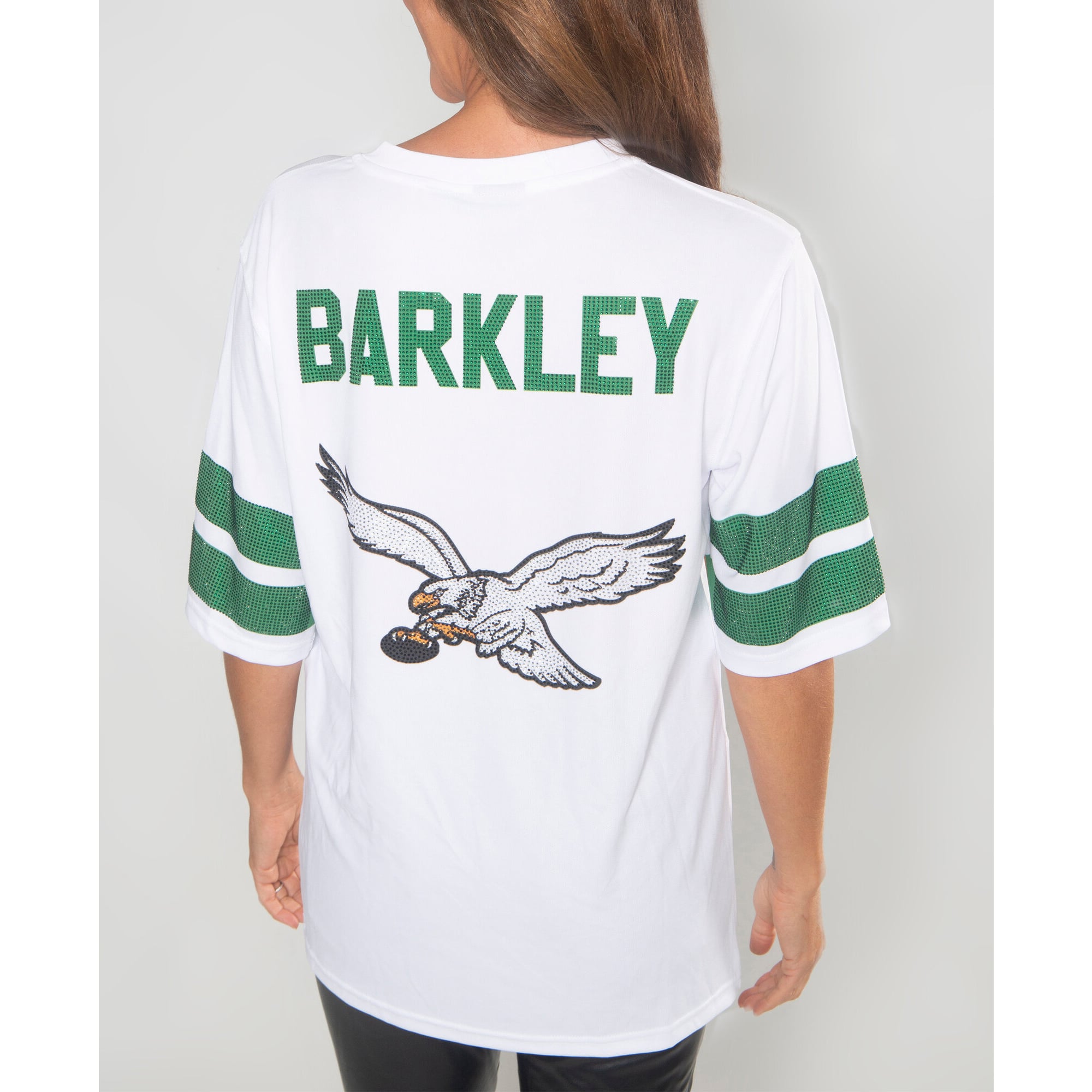 Tunique FABGATING pour femme par Cuce Saquon Barkley White Philadelphia Eagles Crystal à col en V