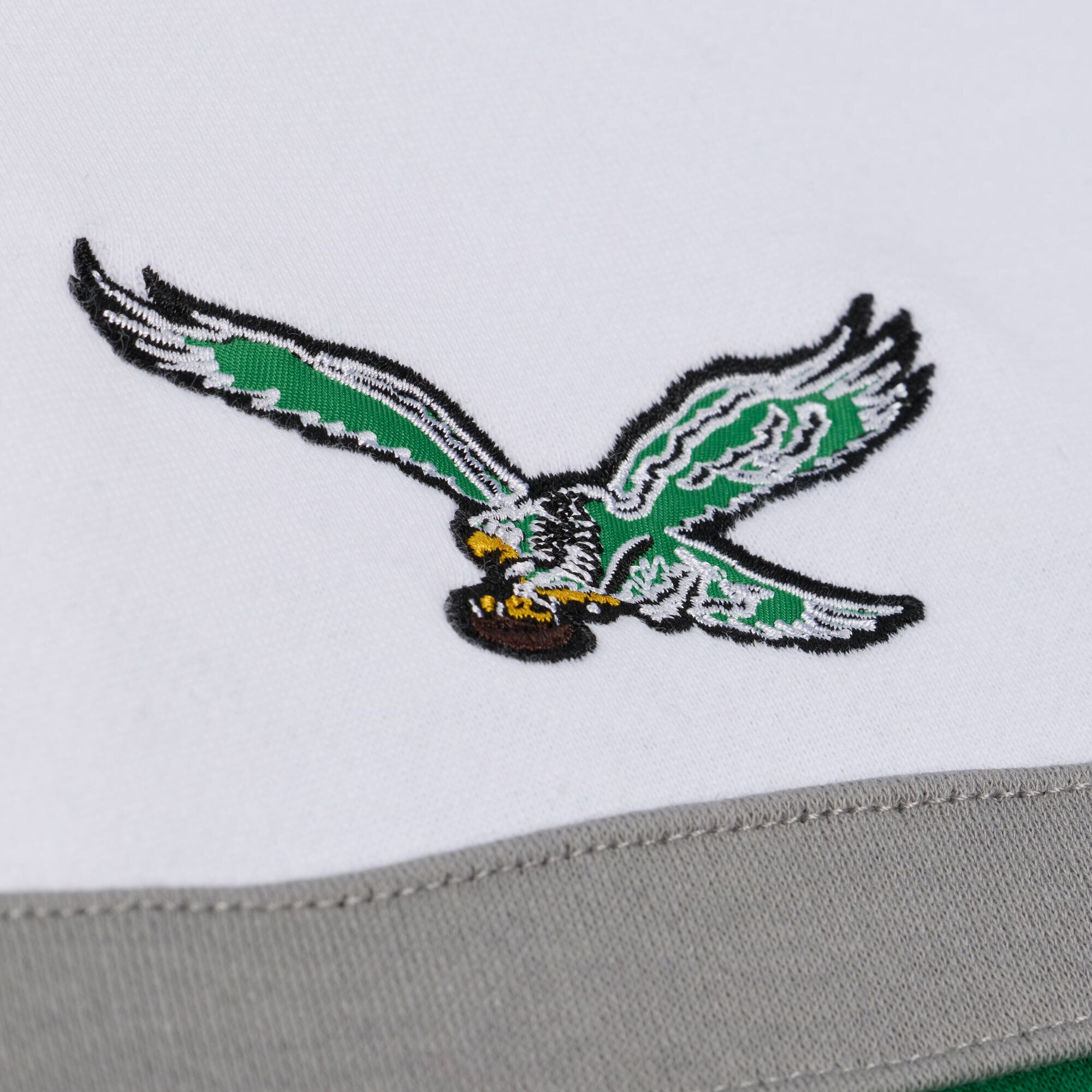 Pull à col zippé Mitchell & Ness Kelly Green pour femme, modèle entraîneur-chef des Eagles de Philadelphie