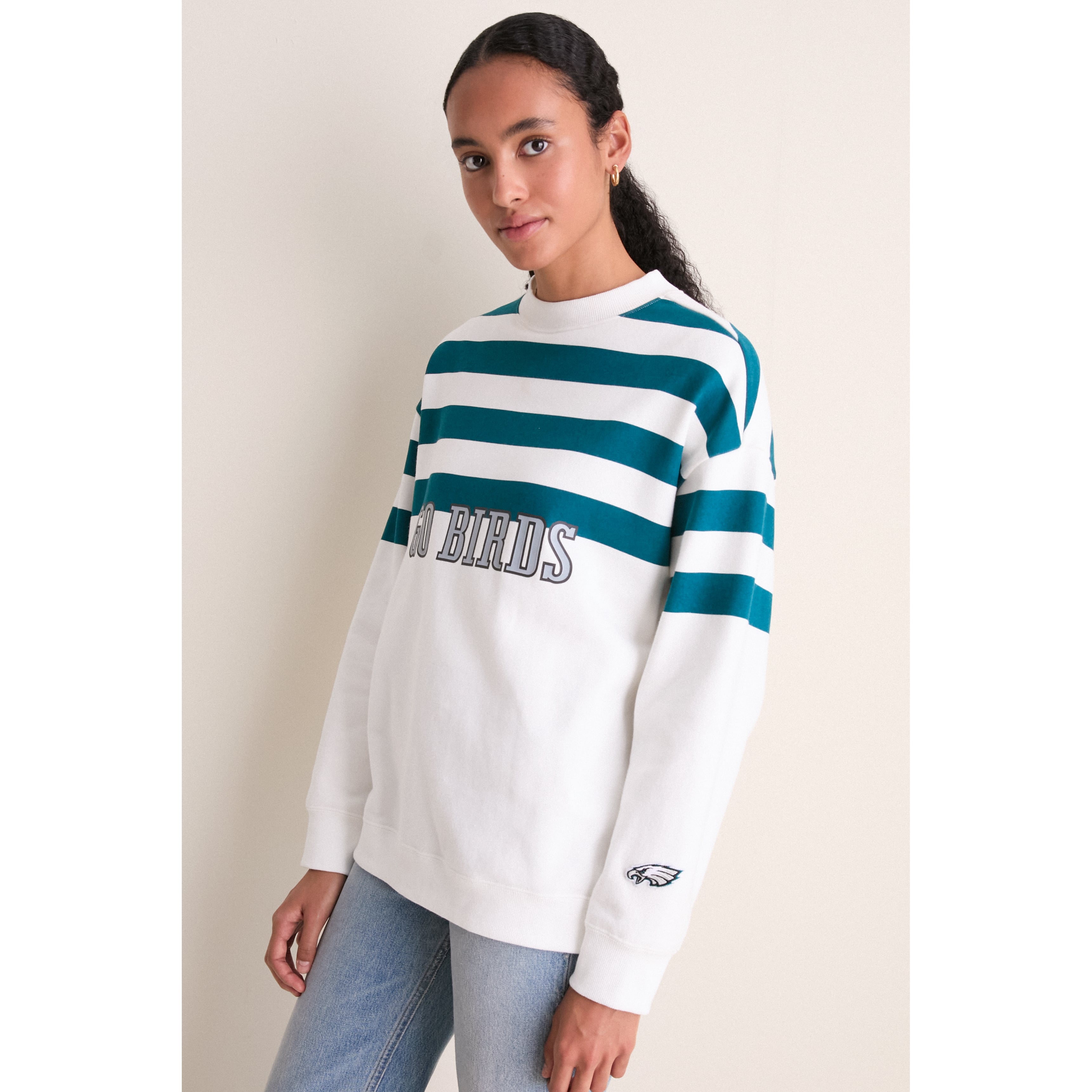 Sweat-shirt rayé blanc/vert nuit Tuckernuck pour femme, motif Eagles de Philadelphie