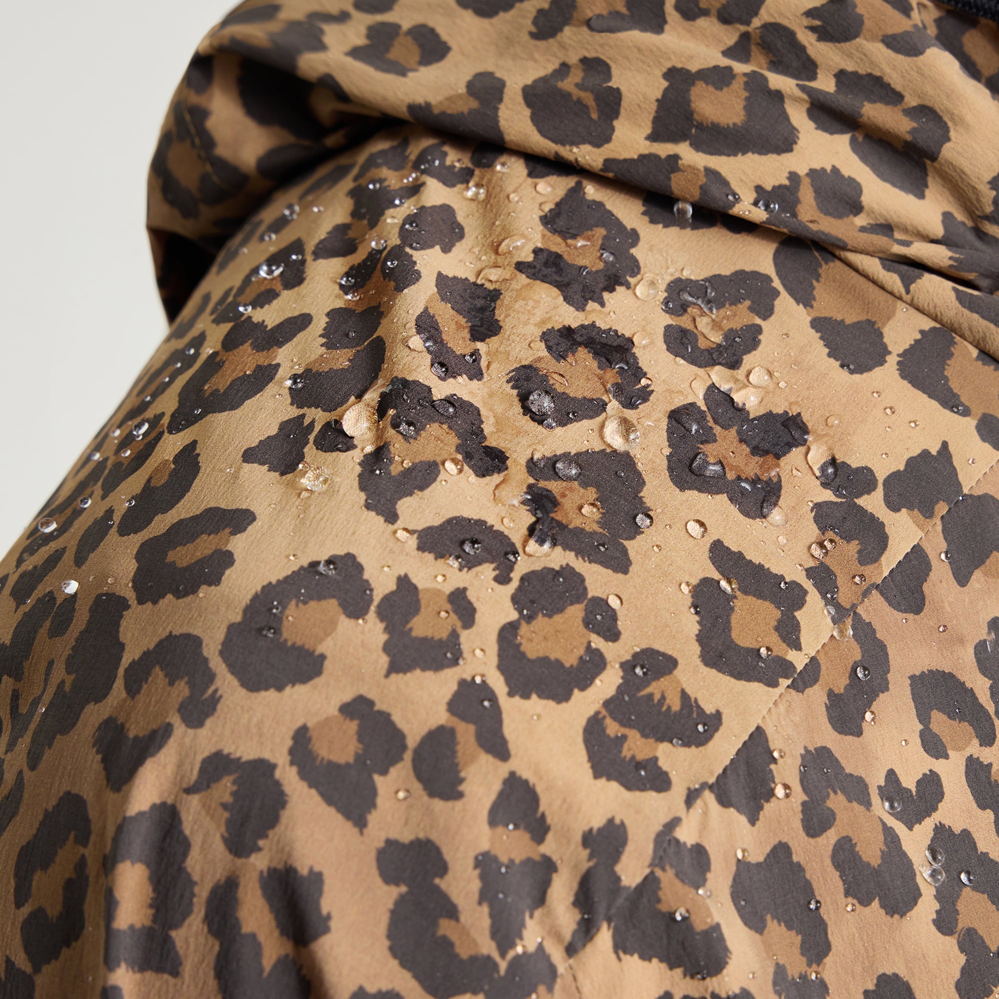 Men's lululemon Philadelphia Phillies Multi-Pocket Running Anorak *Leopard