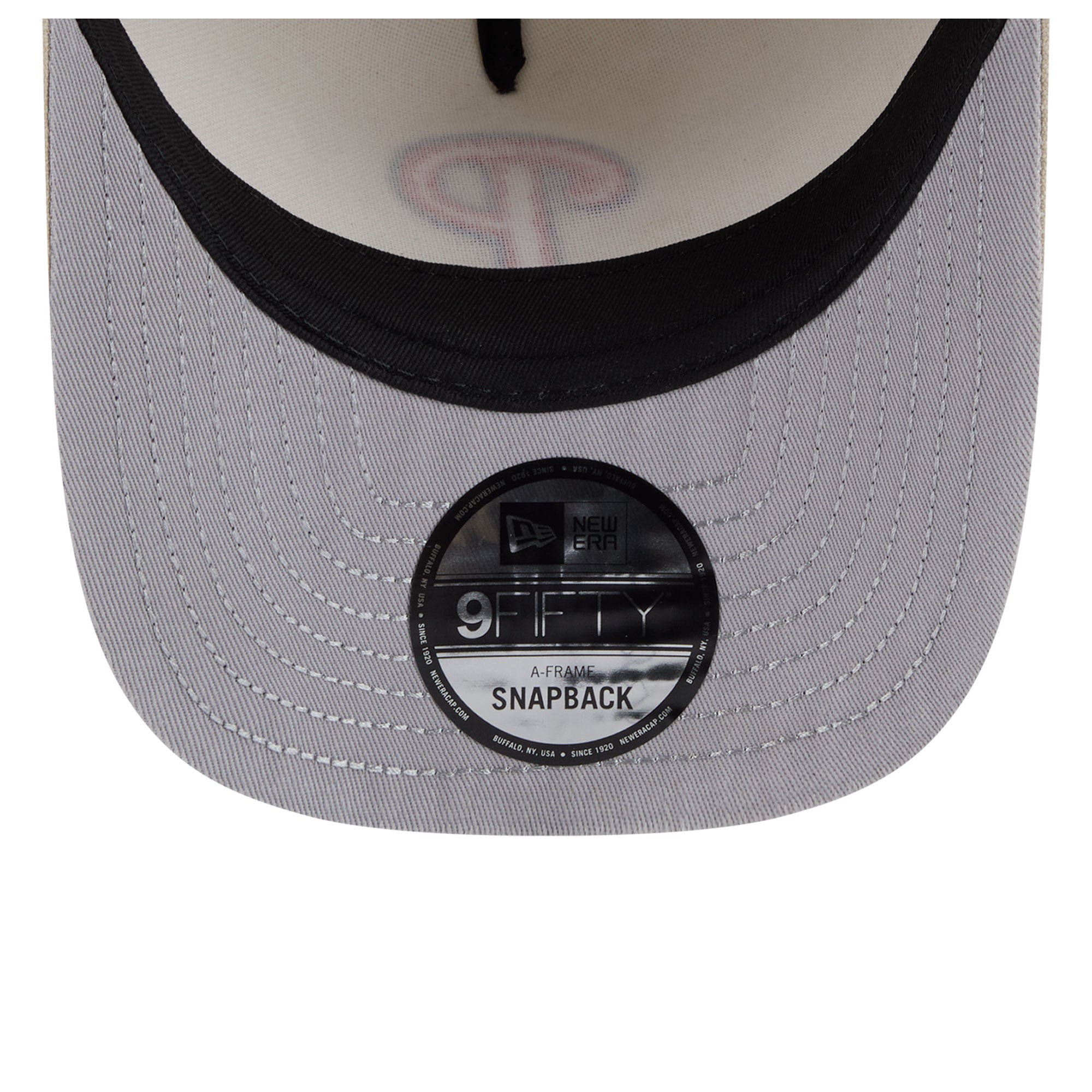 Casquette snapback New Era beige Philadelphia Phillies pour homme, modèle 9FIFTY A-Frame neutre.