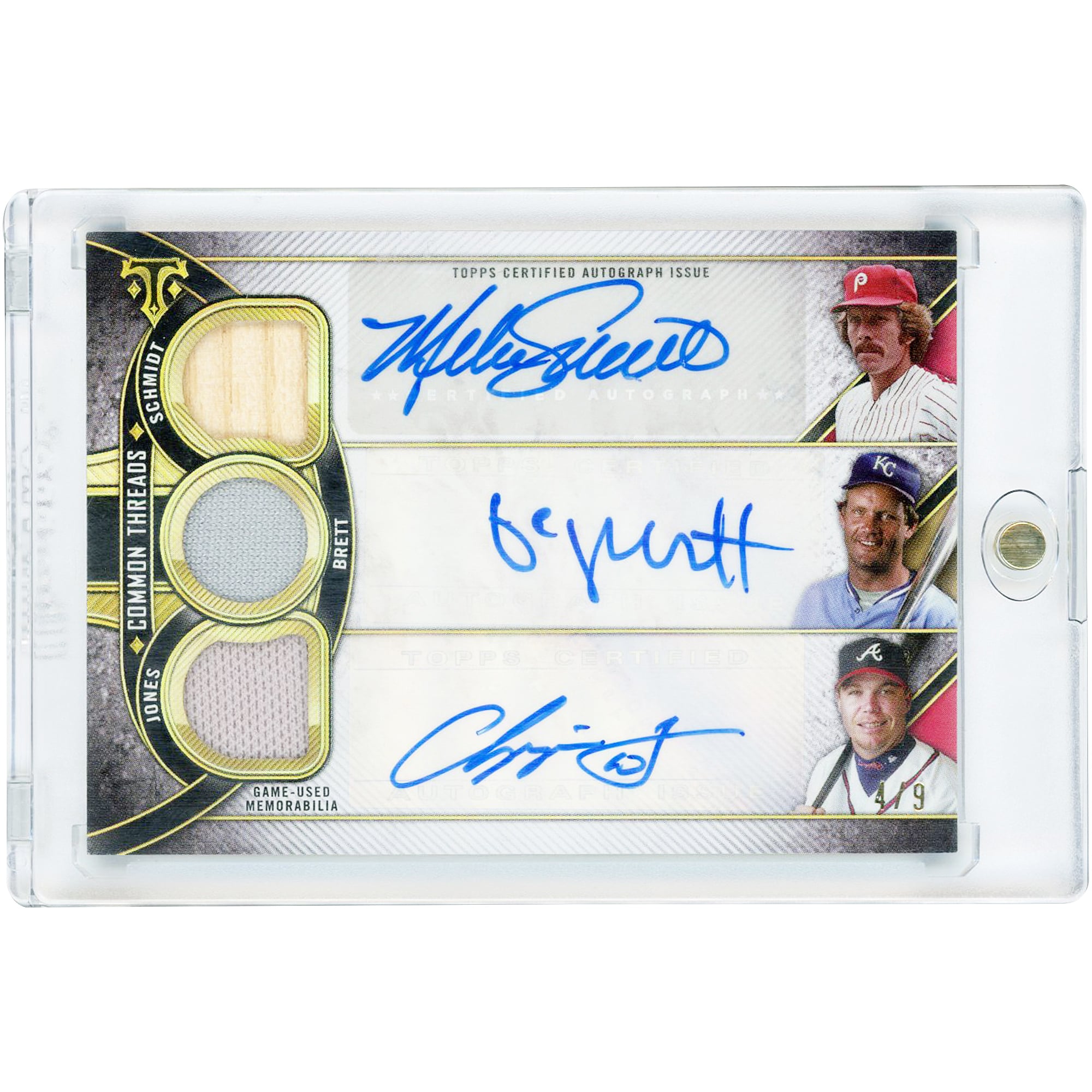 Carte Topps Triple Threads Triple Game Used Relics 2024 autographiée par Mike Schmidt, George Brett et Chipper Jones #CCTARC-SBJ #4/9