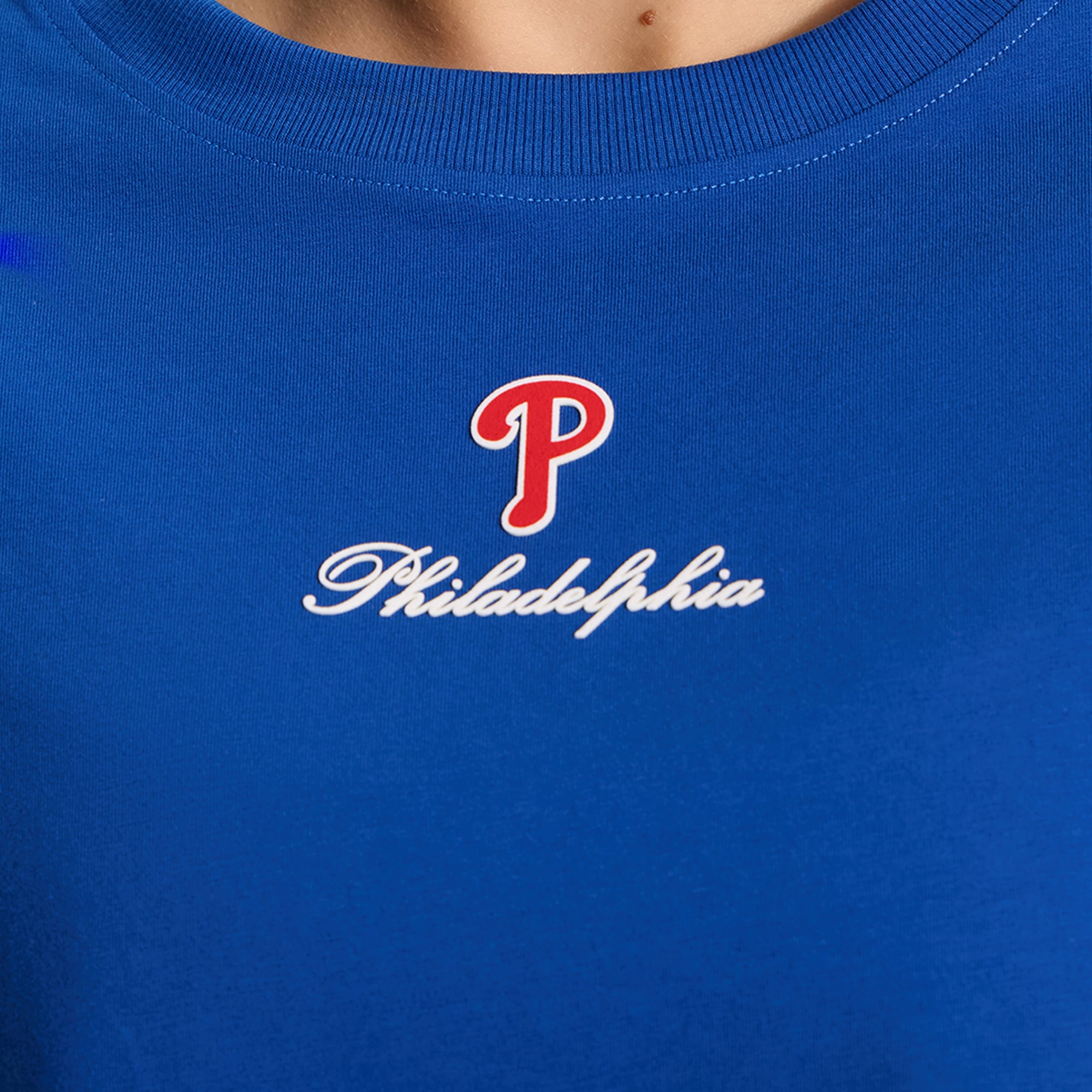 T-shirt court en coton biologique lululemon Cyber ​​Blue Philadelphia Phillies All Yours pour femme