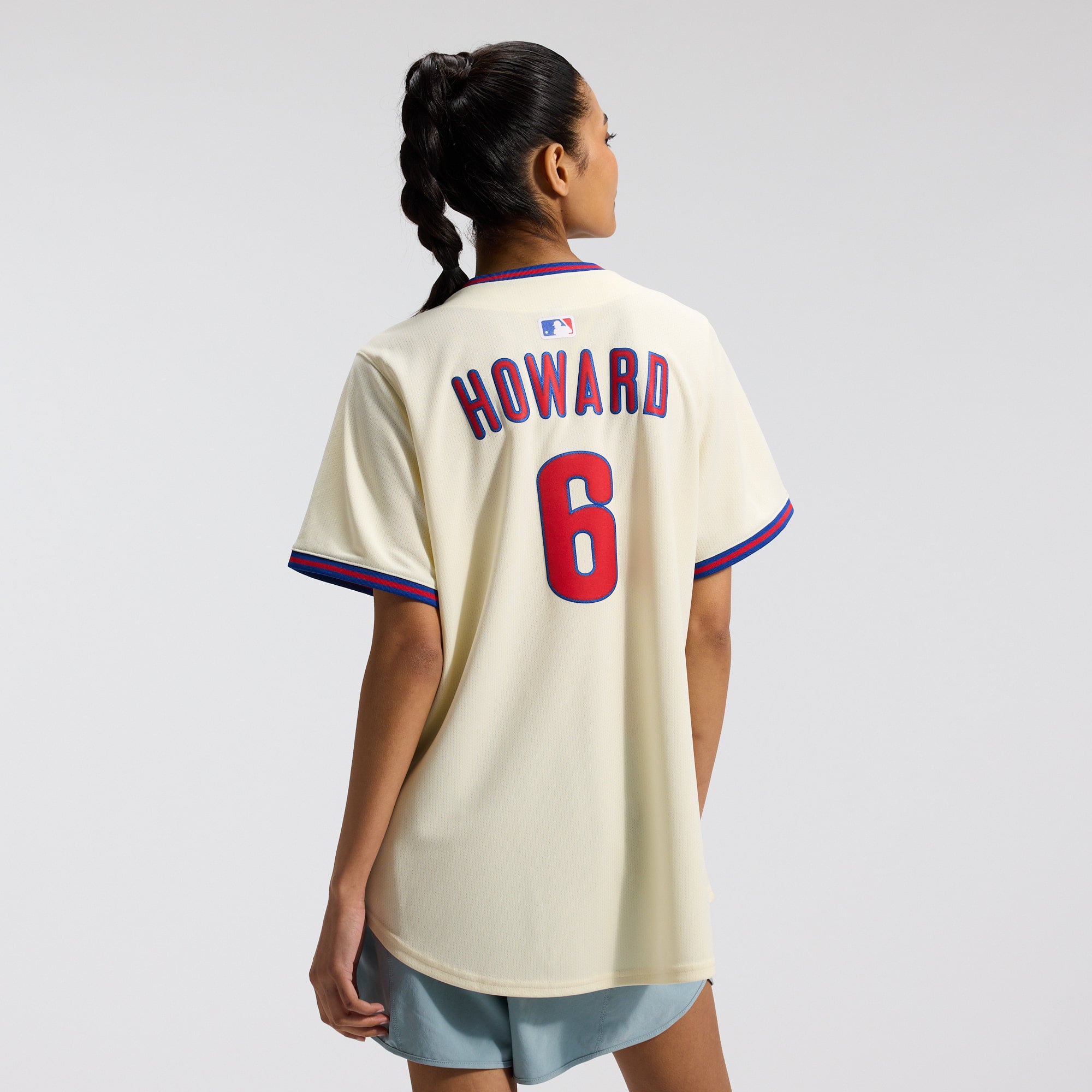Maillot alternatif limité Nike Ryan Howard crème des Phillies de Philadelphie pour femmes