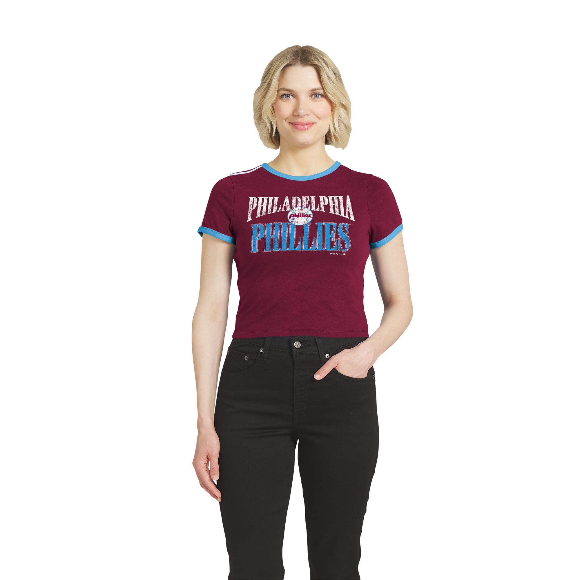 T-shirt court à col rond style rétro pour femme WEAR by Erin Andrews Philadelphia Phillies, couleur bordeaux.