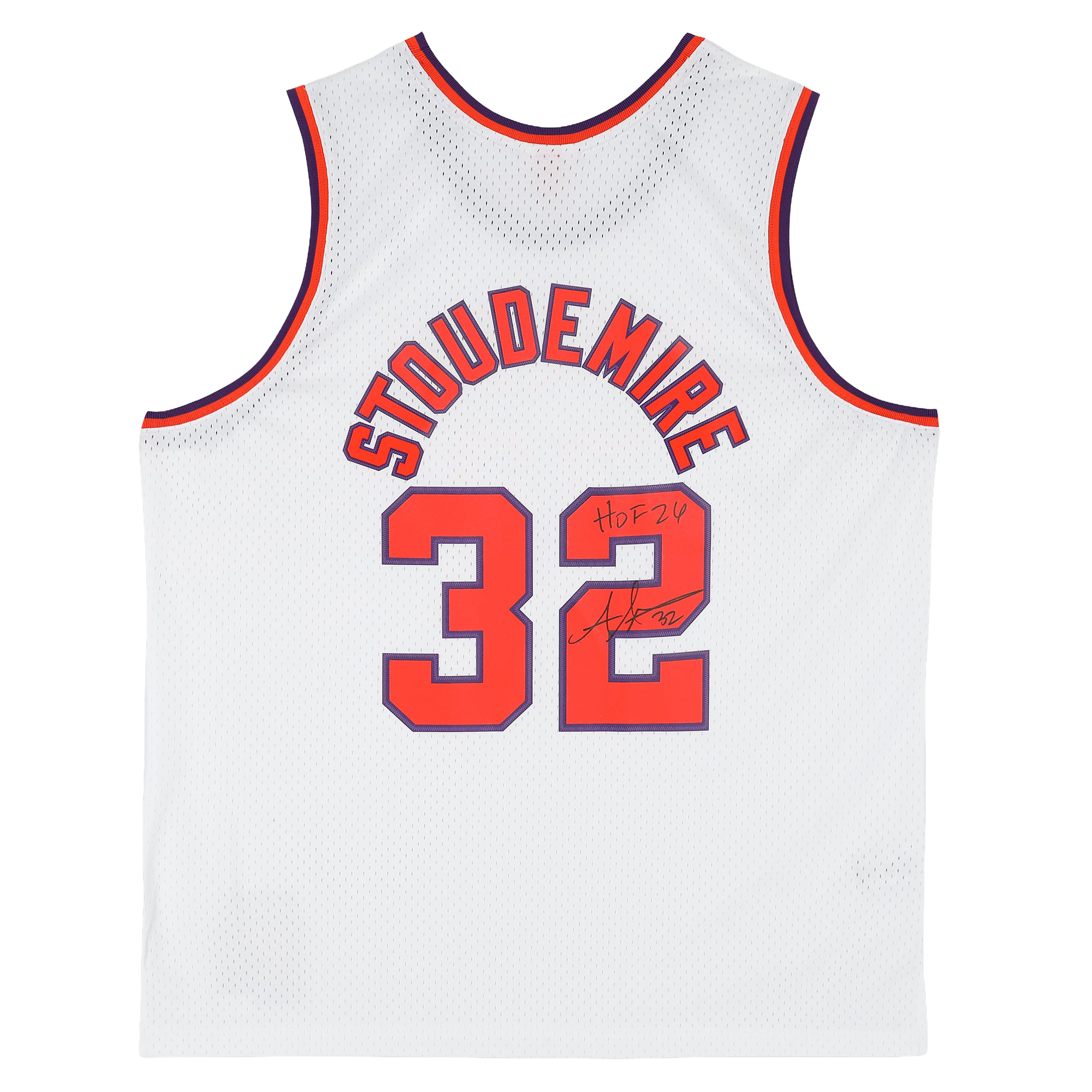 Maillot Swingman blanc Mitchell & Ness 2002 autographié par Amar'e Stoudemire des Phoenix Suns, avec inscription « HOF 26 ».