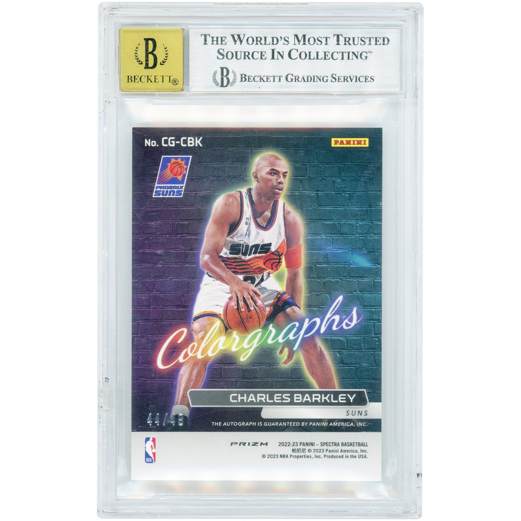 Carte autographiée de Charles Barkley (Phoenix Suns) 2022-23 Panini Spectra Colorgraphs Astral Prizm #CG-CBK #44/49, authentifiée BGS 9/10.