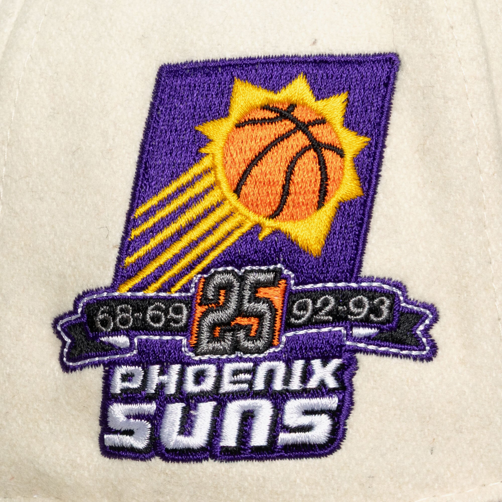 Casquette unisexe Mitchell & Ness crème Phoenix Suns Team Pro ajustable
