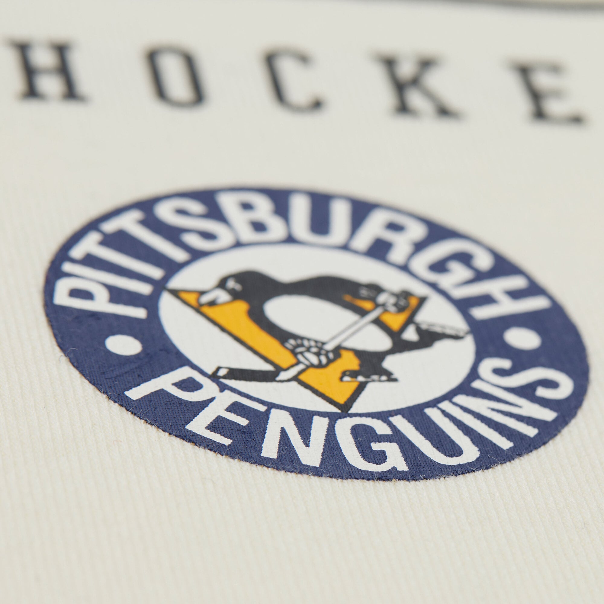 Sweat à capuche en polaire Mitchell & Ness crème Pittsburgh Penguins Walk-Off pour homme